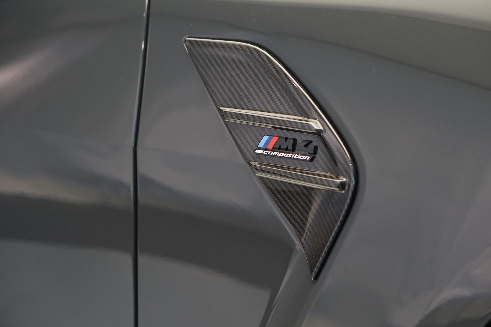BMW M4 Coupé Competition M xDrive *CH-Fahrzeug* *Dravitgrau* *Carbon*-image-40