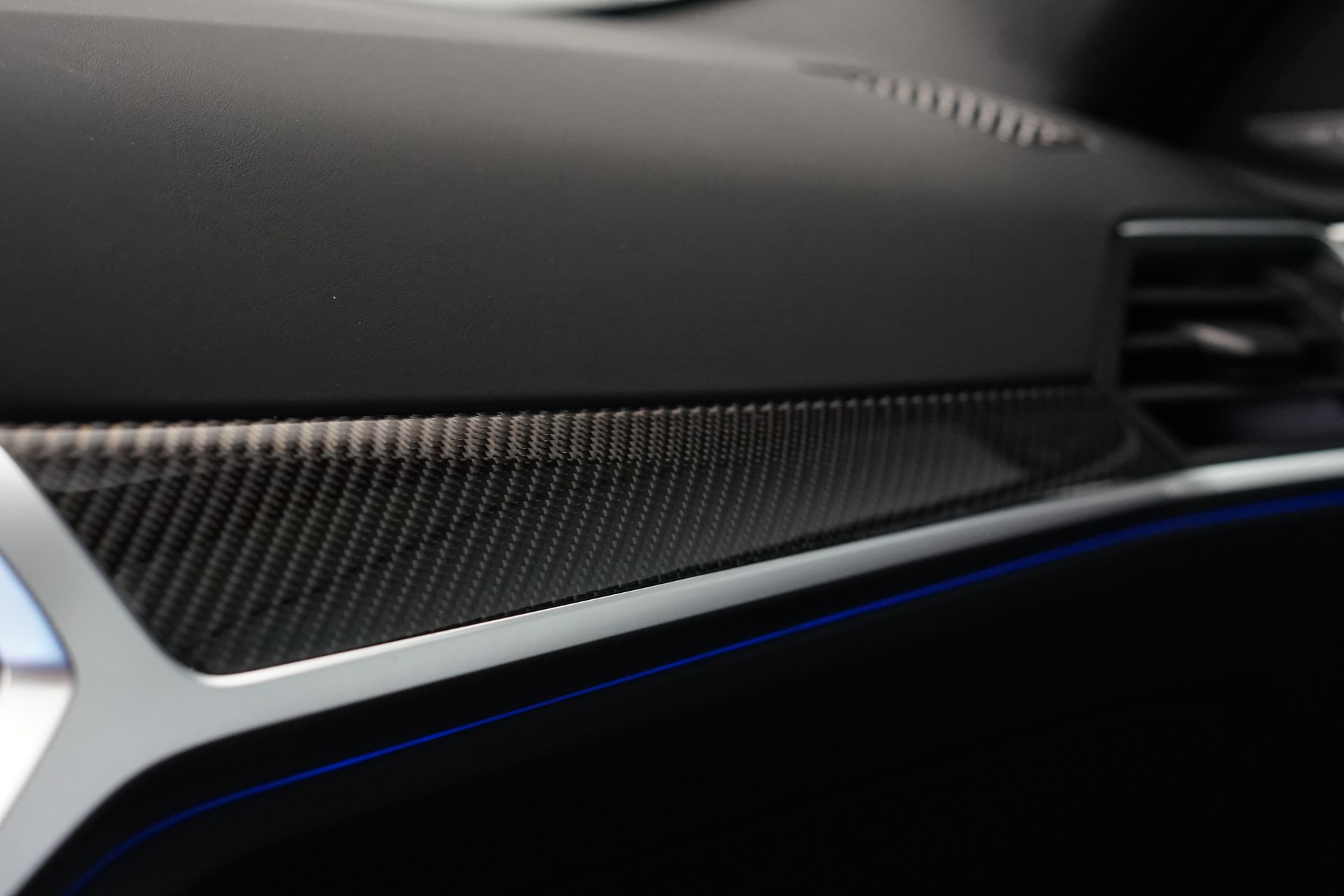 BMW M4 Coupé Competition M xDrive *CH-Fahrzeug* *Dravitgrau* *Carbon*-image-21