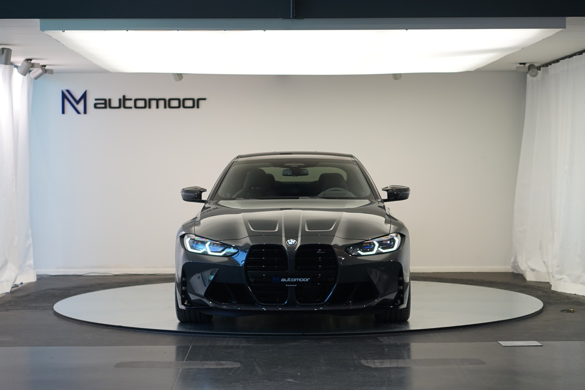 BMW M4 Coupé Competition M xDrive *CH-Fahrzeug* *Dravitgrau* *Carbon*-showroom-element-1