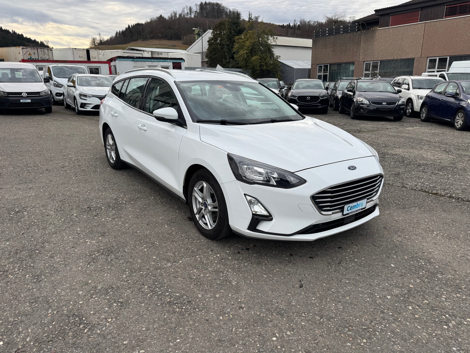 FORD Focus 1.5 TDCi Cool Connect Automatic-showroom-element-1