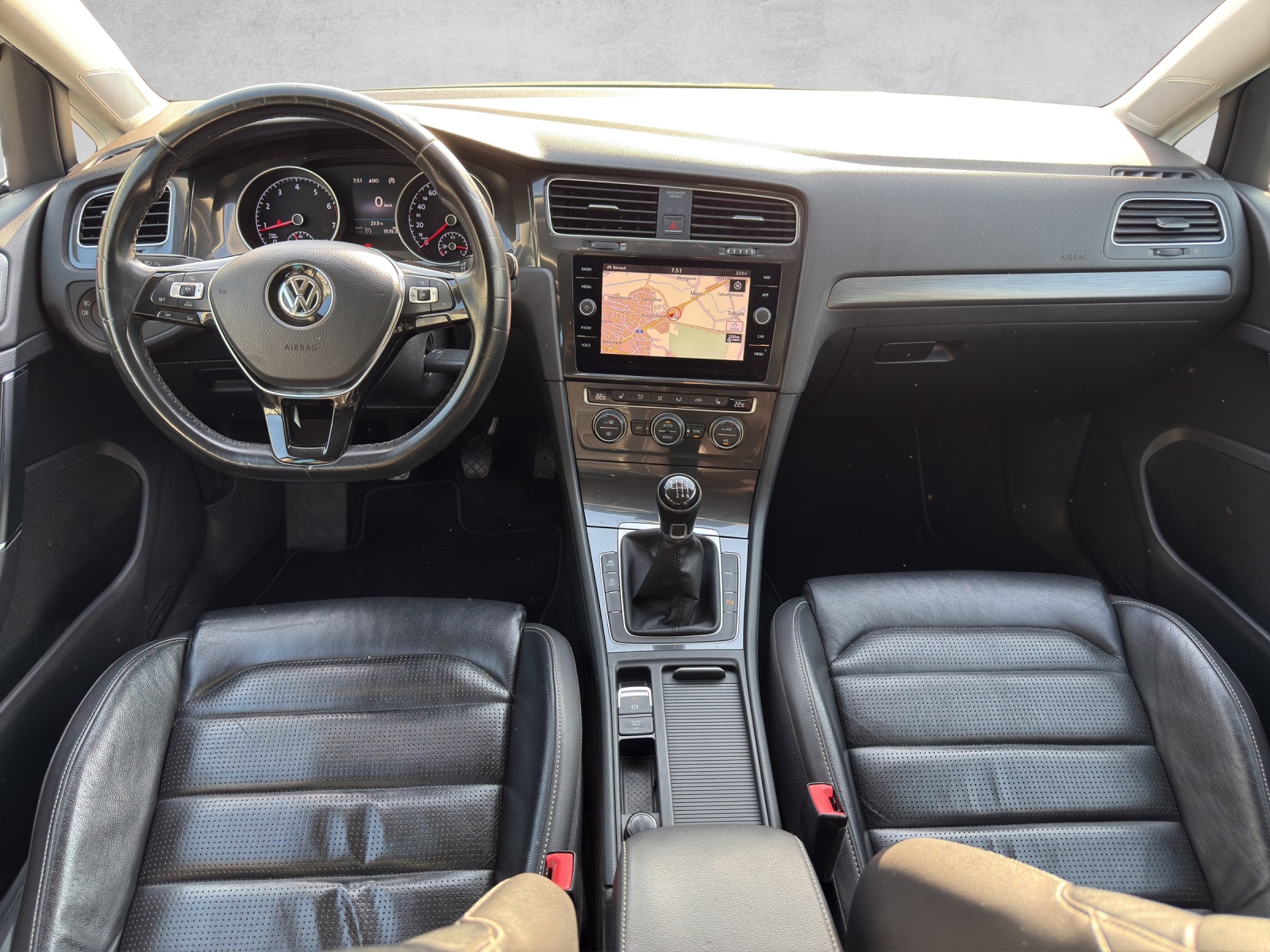 VW Golf 1.4 TSI Allstar-image-8