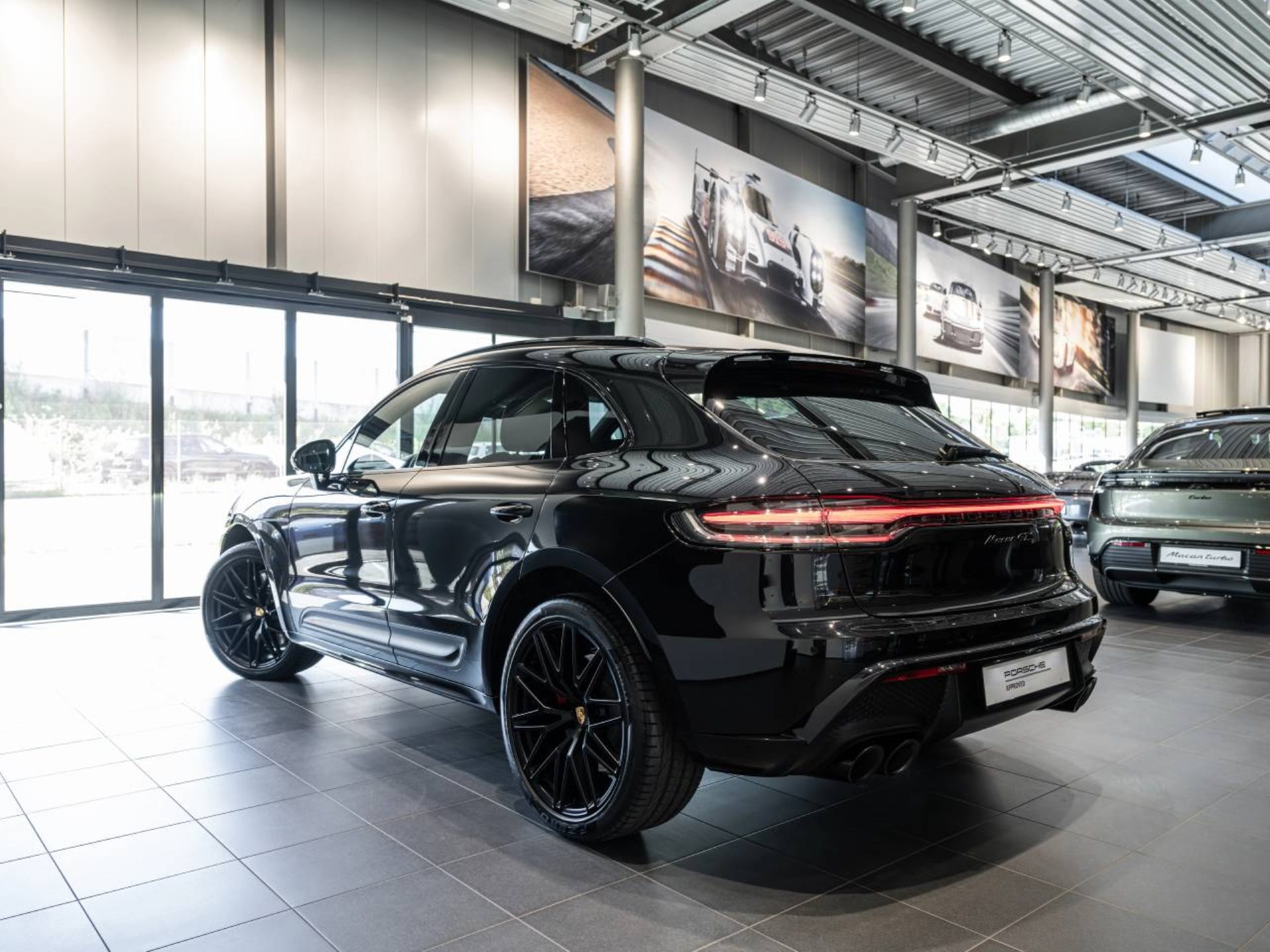 PORSCHE Macan GTS-image-7