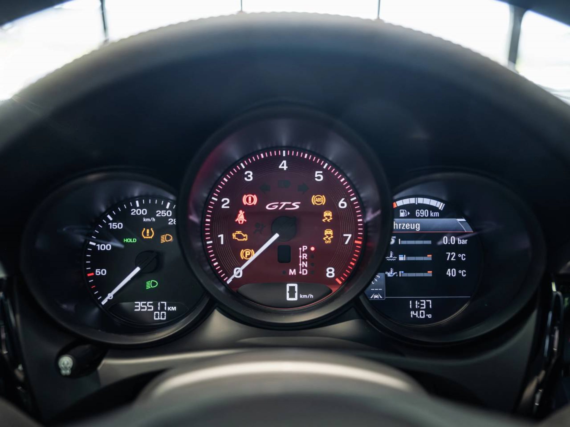 PORSCHE Macan GTS-image-13