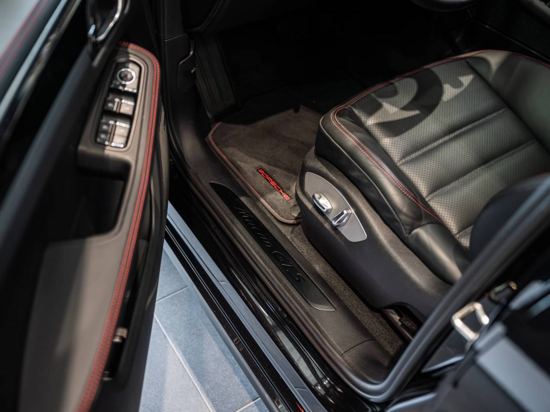 PORSCHE Macan GTS-image-19