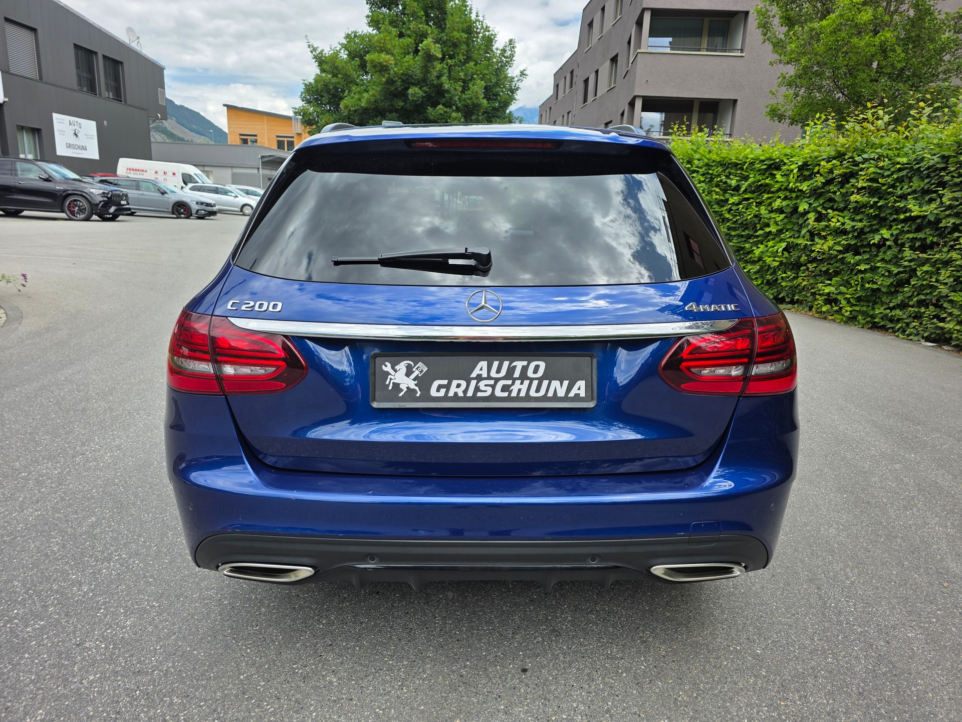 MERCEDES-BENZ C 200 Swiss Star AMG Line 4M 9G-Tronic-image-3