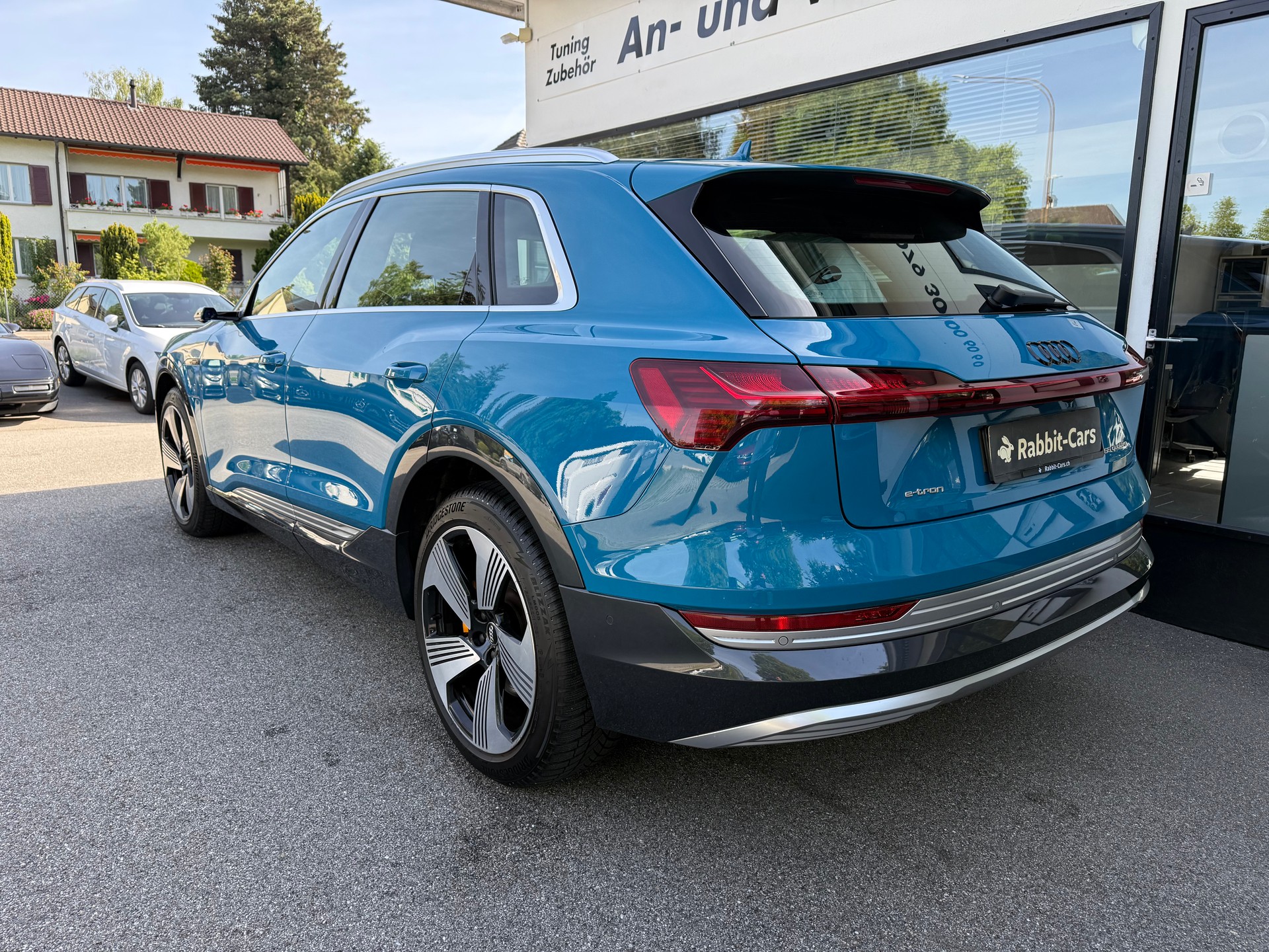 AUDI e-tron 55 Advanced quattro Edition One-image-3