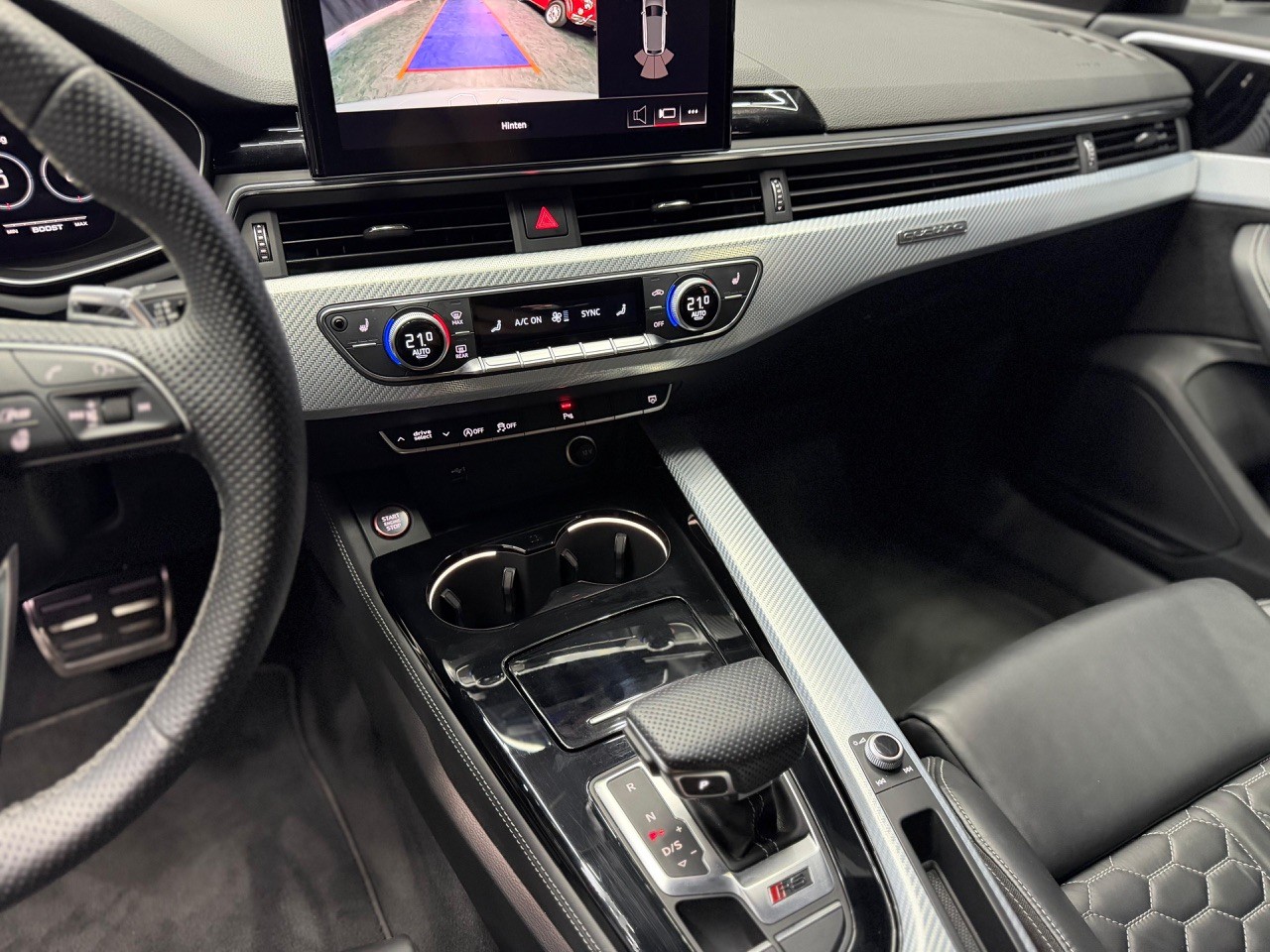 AUDI RS4 Avant quattro | DRC Sportfahrwerk | Virtual Cockpit | Rückfahrkamera | Facelift Model-image-15