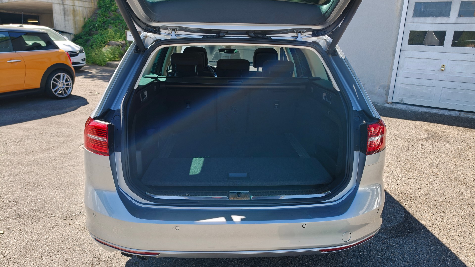VW Passat Variant 2.0 TDI BMT Comfortline DSG 4Motion-image-13