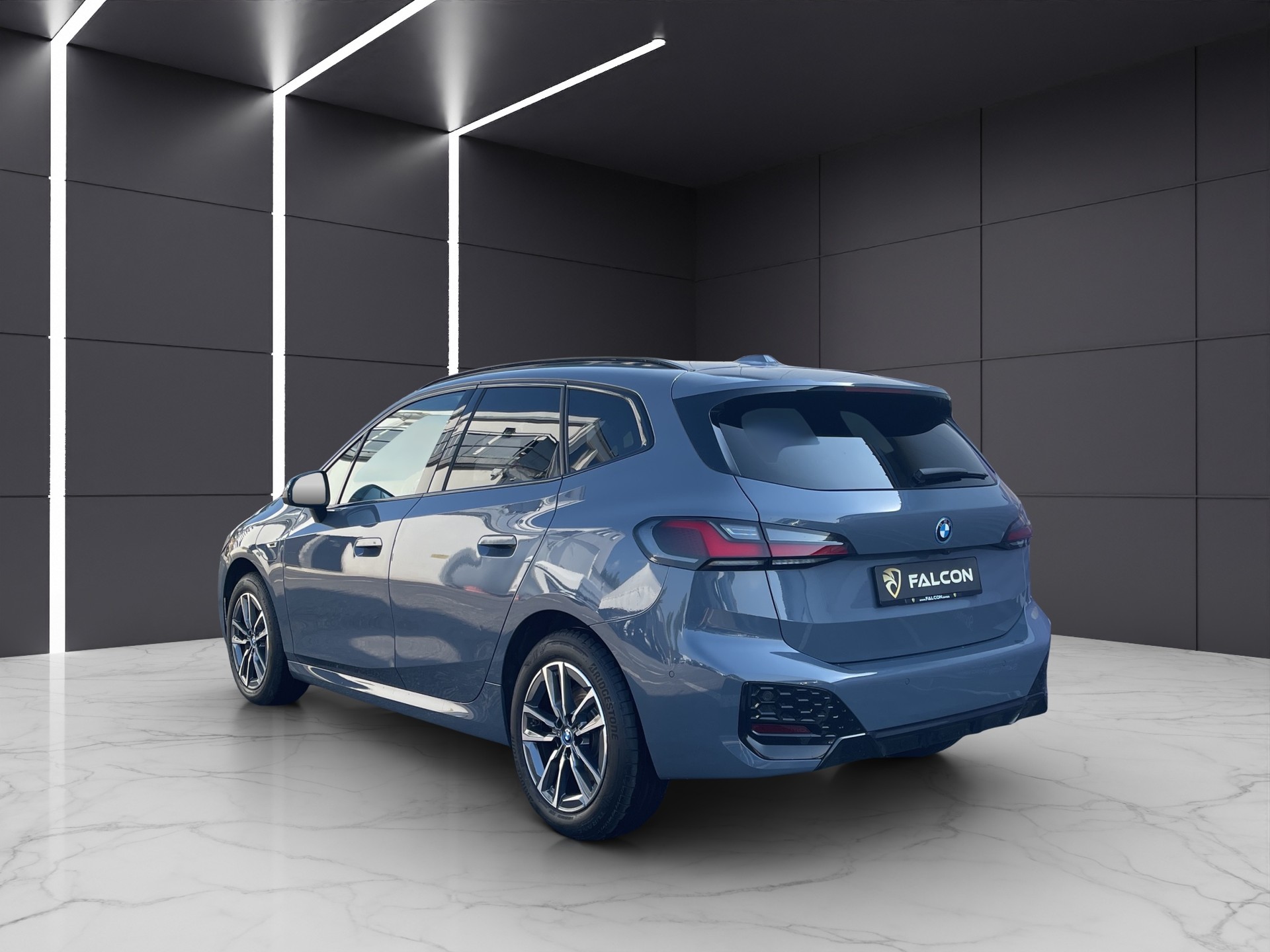 BMW 230e xDrive Active Tourer M Sport-showroom-element-3