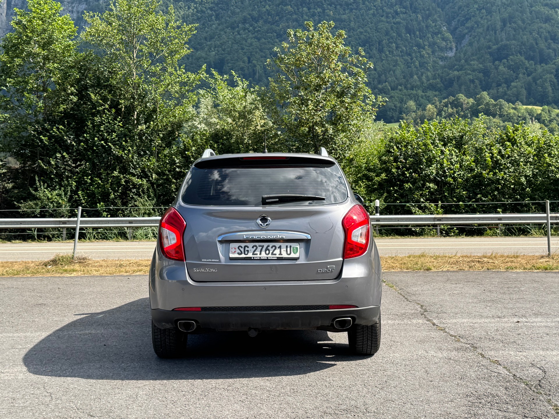 KGM-SsangYong Korando 2.0 e-XDI Quartz 4WD Automatic-image-5