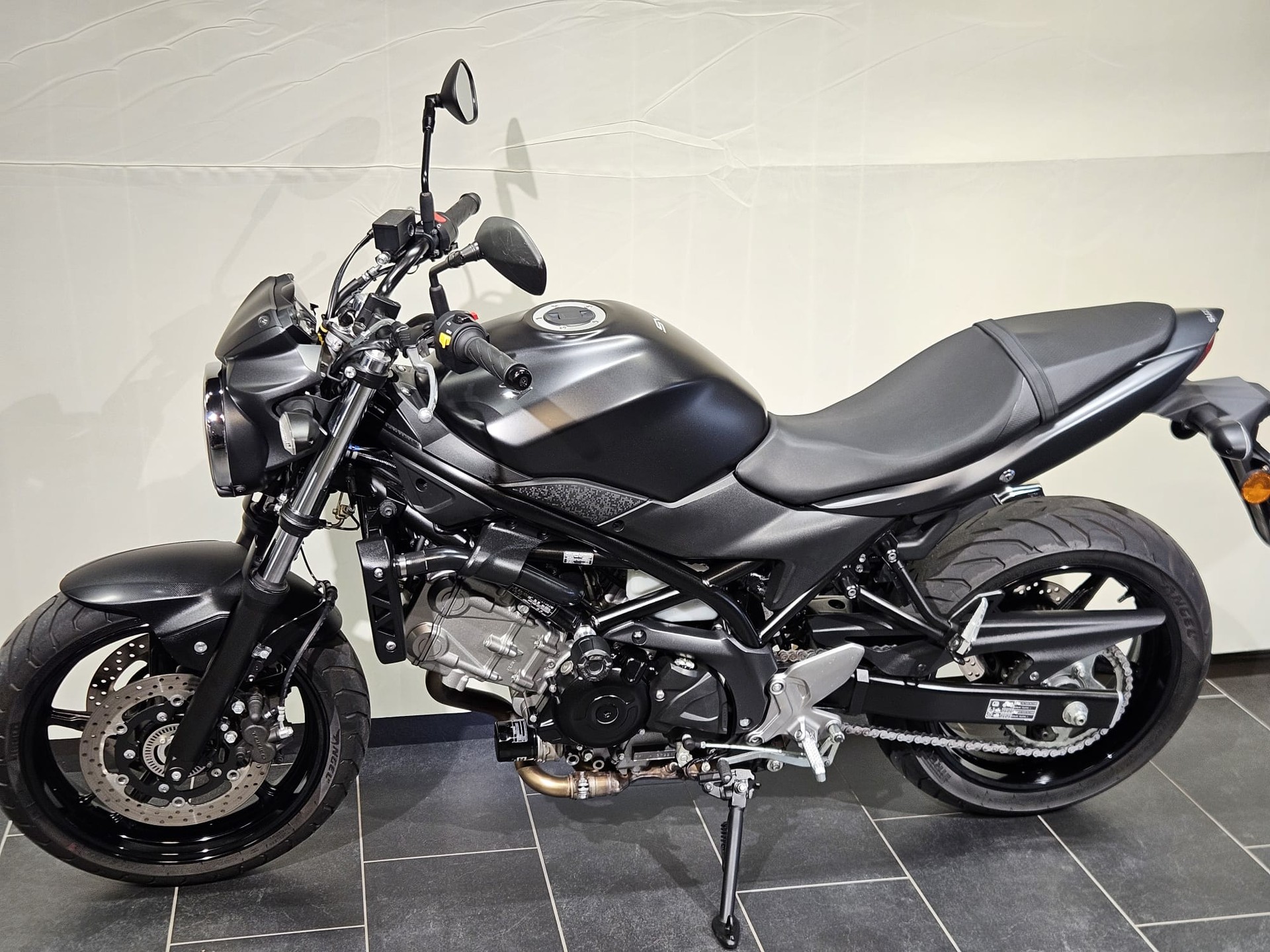 SUZUKI SV 650 ABS L6-image-1