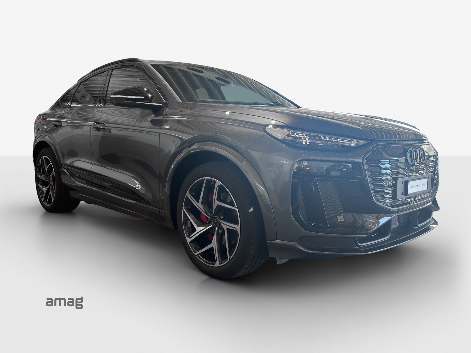 AUDI Q6 Sportback e-tron quattro-image-5