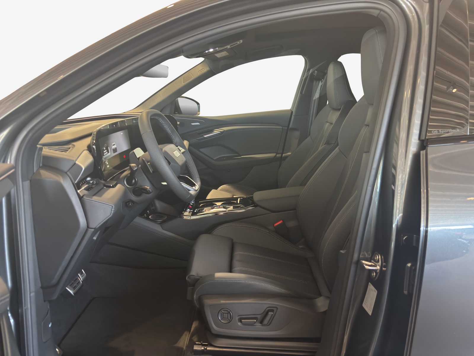 AUDI Q6 Sportback e-tron quattro-image-7
