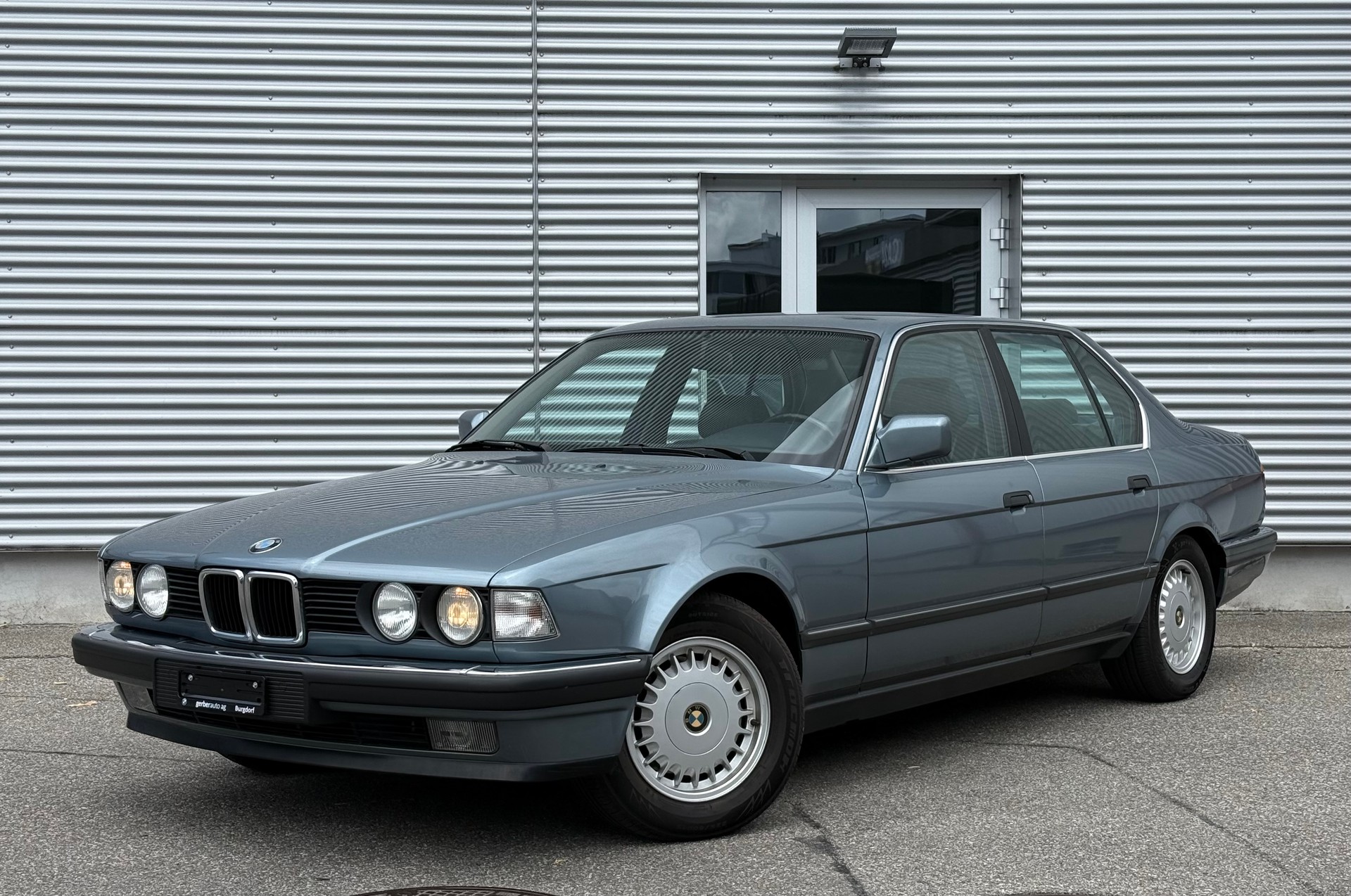 BMW 735i