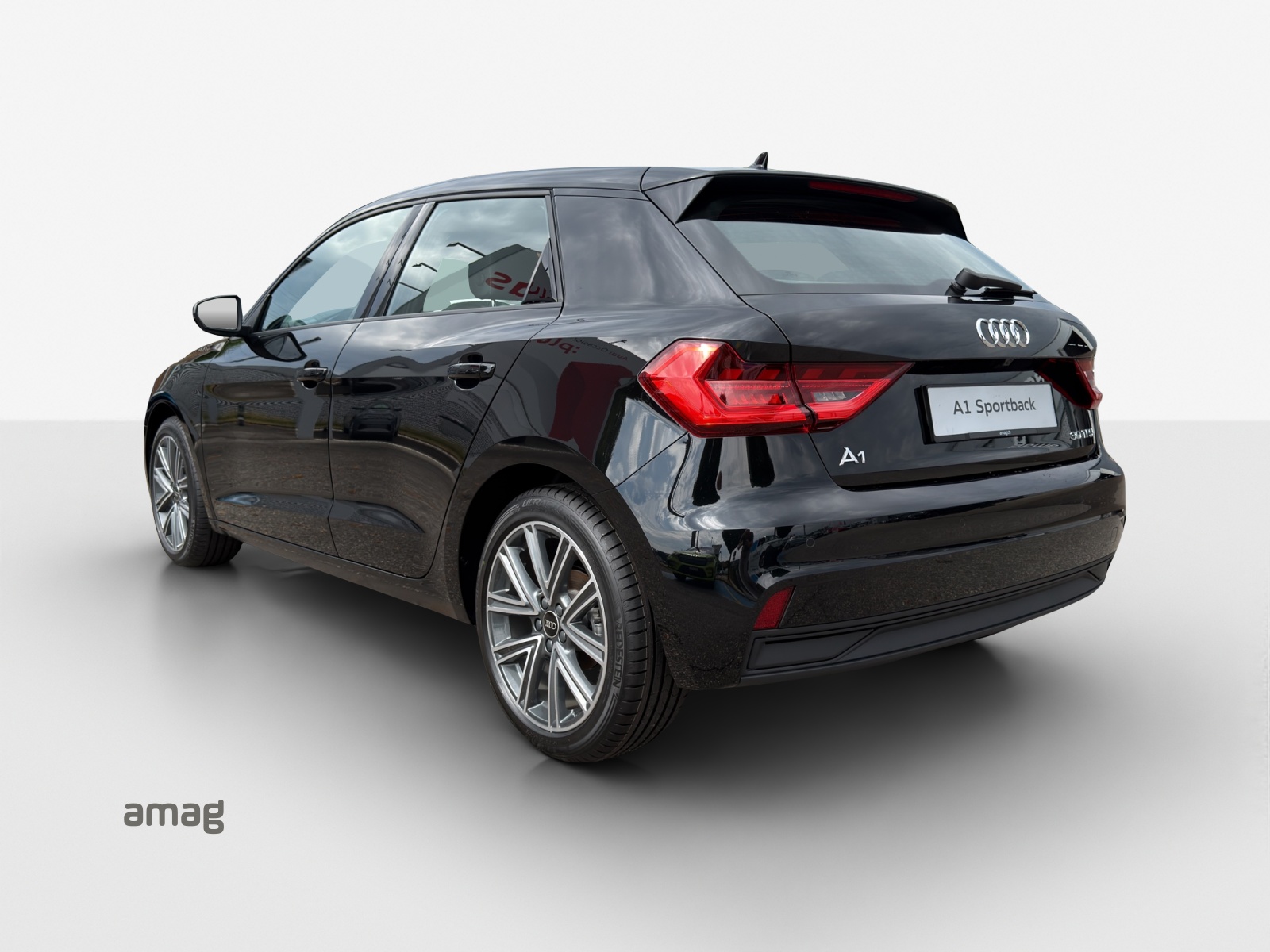 AUDI A1 Sportback 30 TFSI Attraction S-tronic-image-2