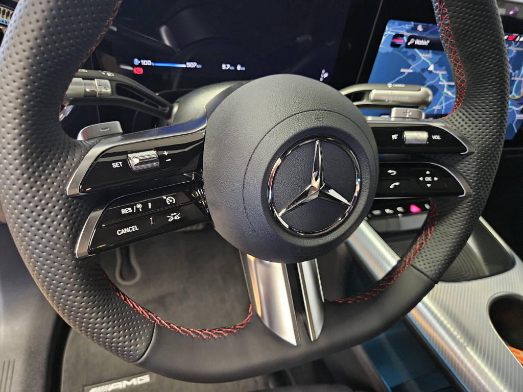 MERCEDES-BENZ GLB 350 4Matic-image-8