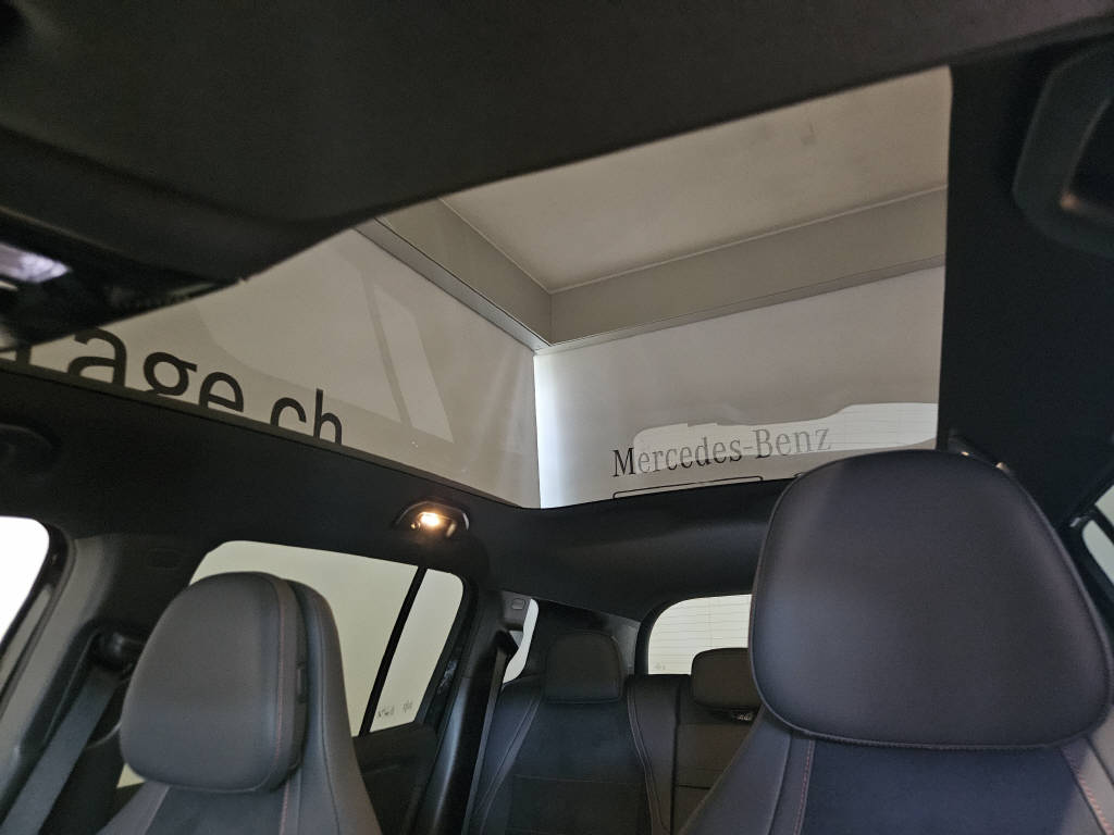 MERCEDES-BENZ GLB 350 4Matic-image-4