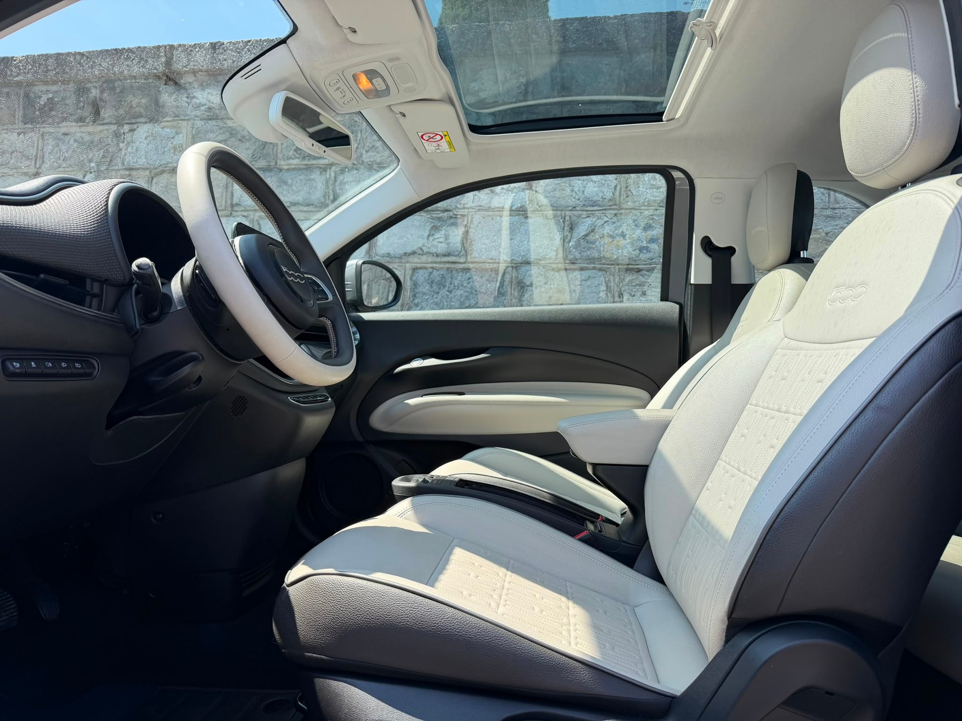 FIAT 500 electric 87 kW La Prima-showroom-element-3