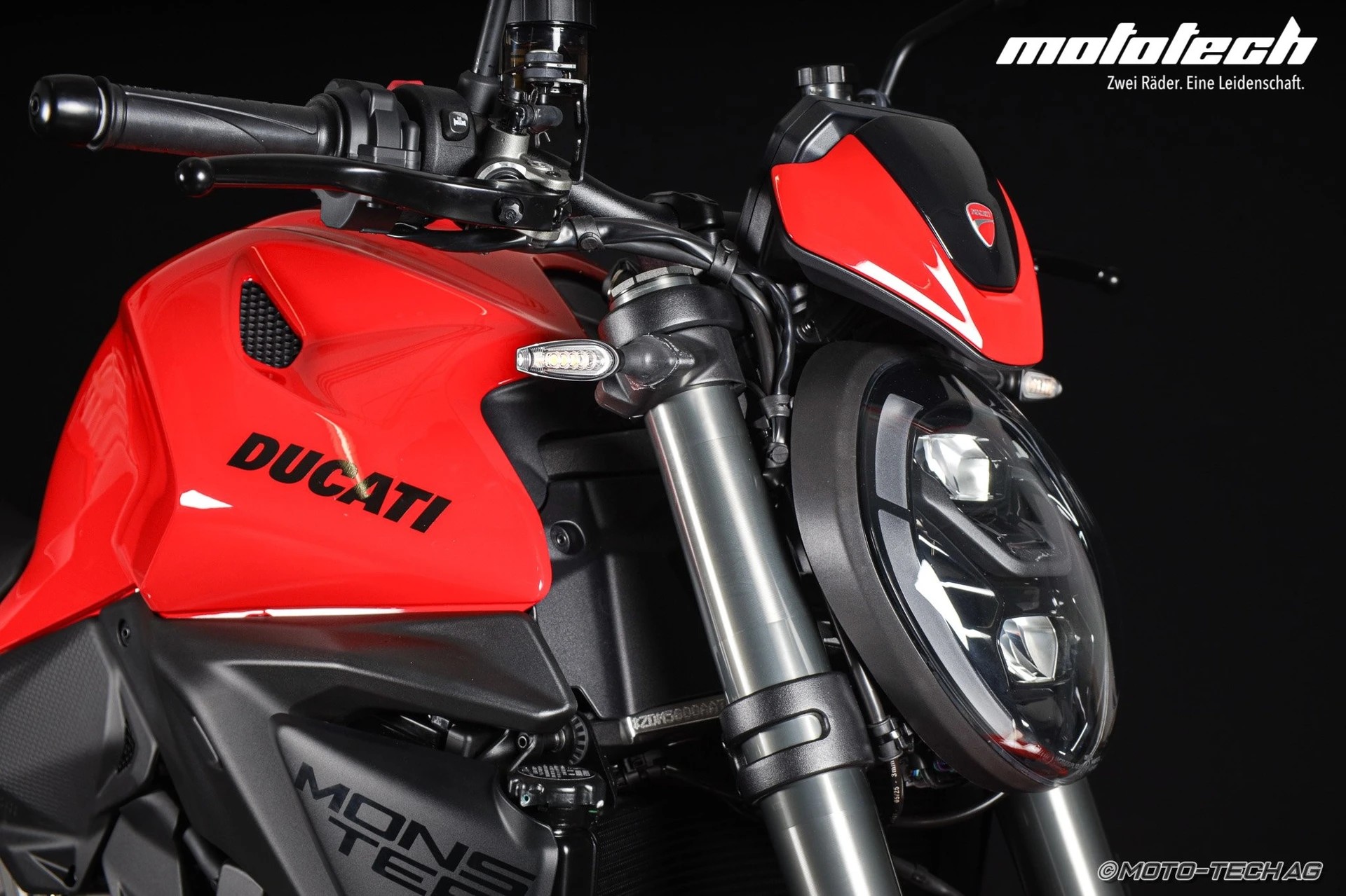 DUCATI Monster+ 890 (35kW)-image-7