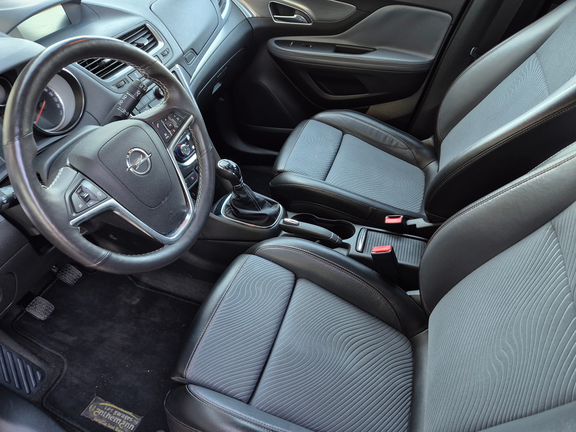 OPEL Mokka 1.4i 16V Turbo Cosmo 4WD-image-11
