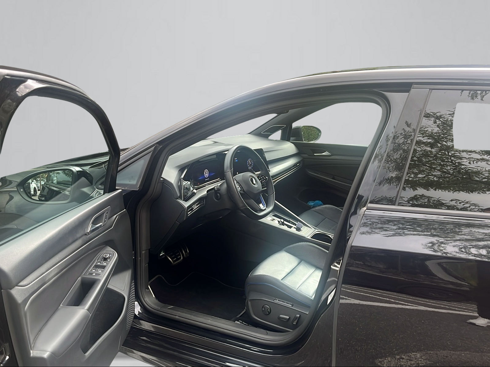 VW Golf 2.0 TSI R DSG 4Motion-showroom-element-3