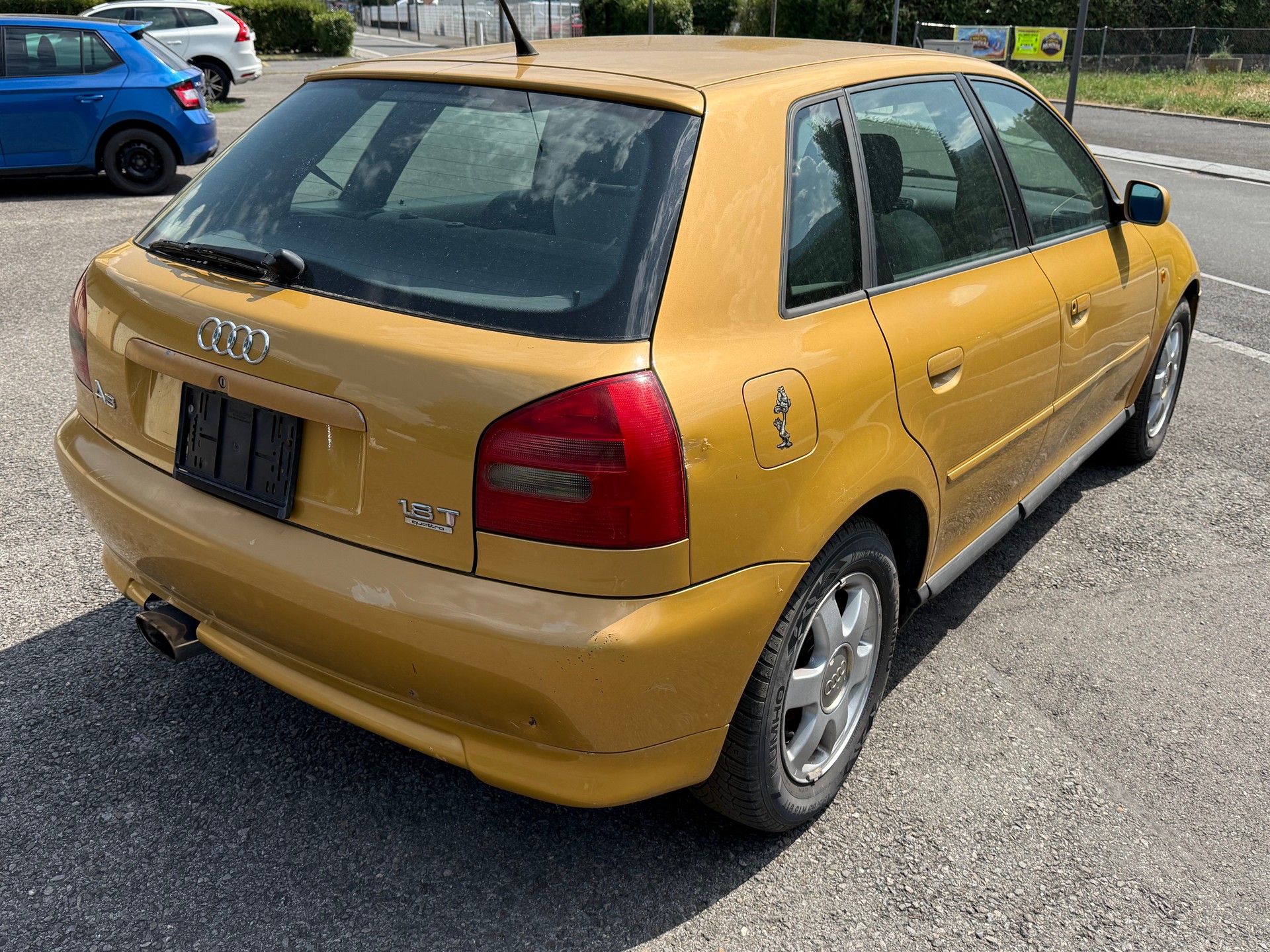 AUDI A3 1.8 T quattro Ambition-image-2