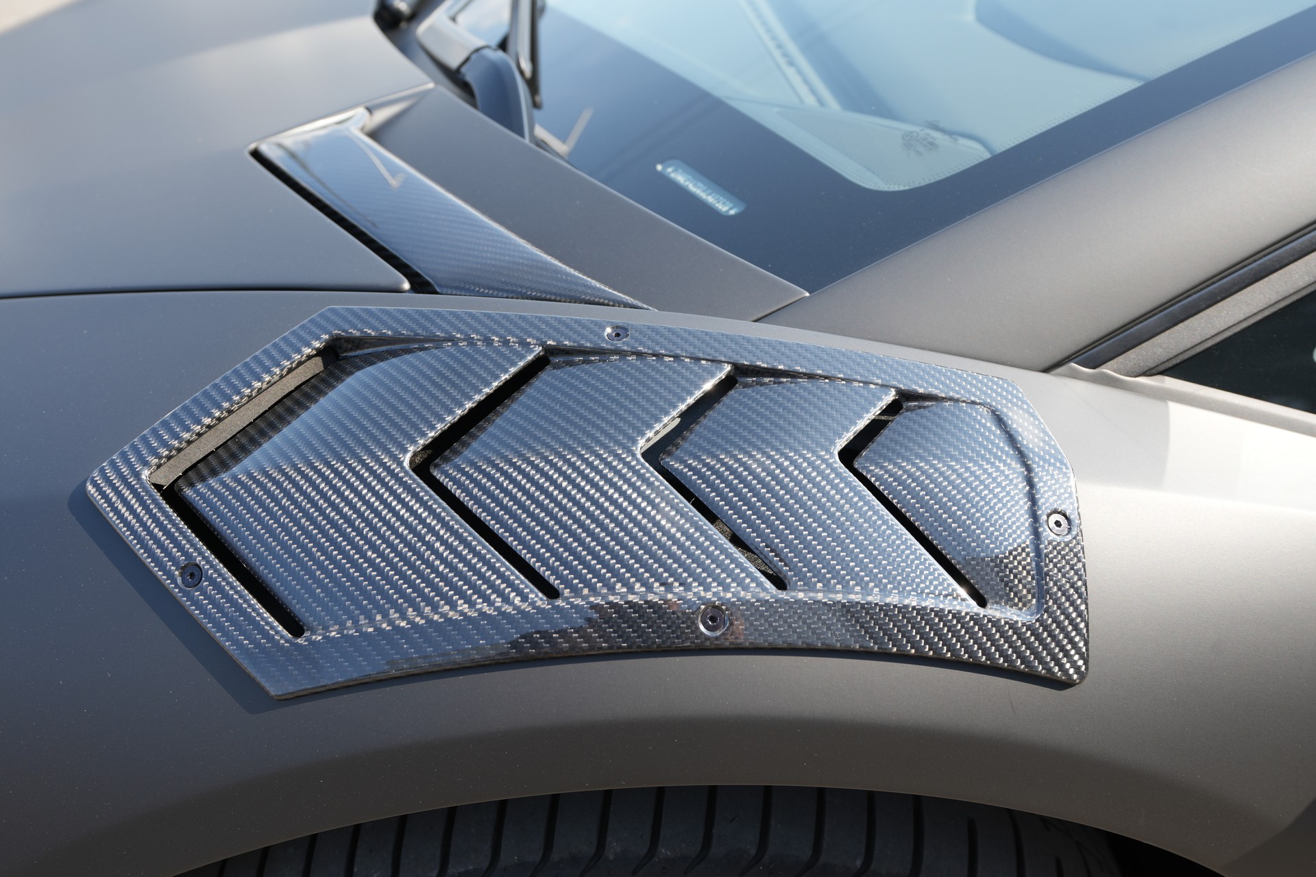 LAMBORGHINI Aventador S LP740-4 Roadster E-Gear-image-9