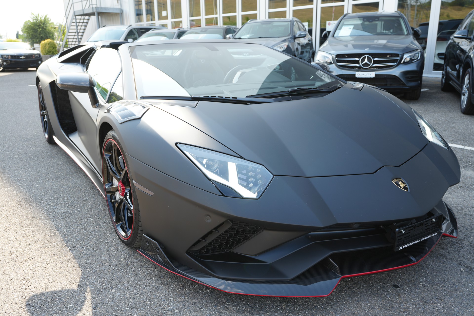 LAMBORGHINI Aventador S LP740-4 Roadster E-Gear-showroom-element-1