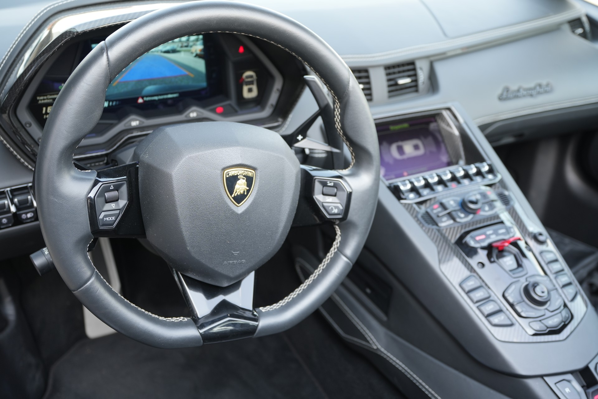 LAMBORGHINI Aventador S LP740-4 Roadster E-Gear-image-19