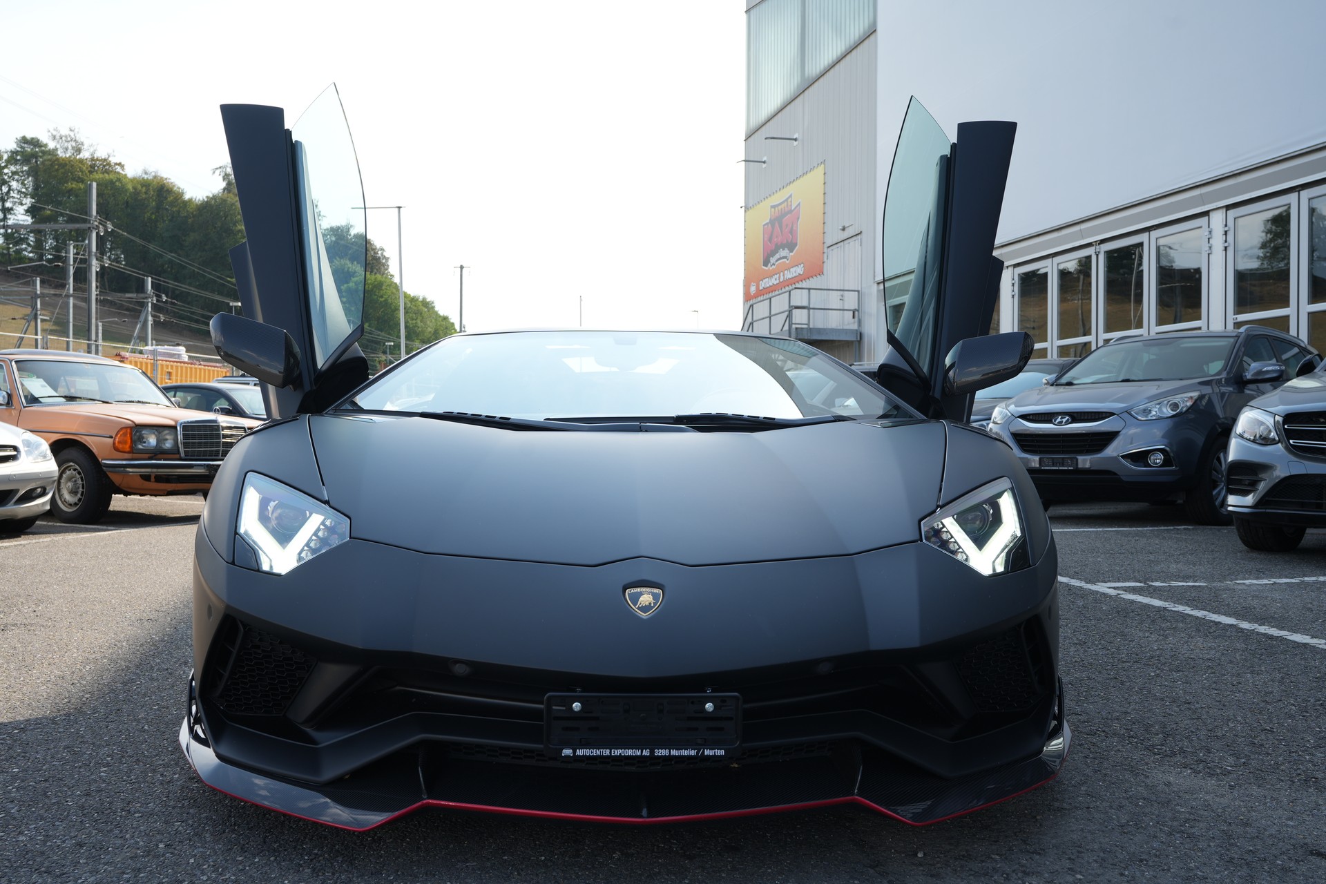 LAMBORGHINI Aventador S LP740-4 Roadster E-Gear-image-4