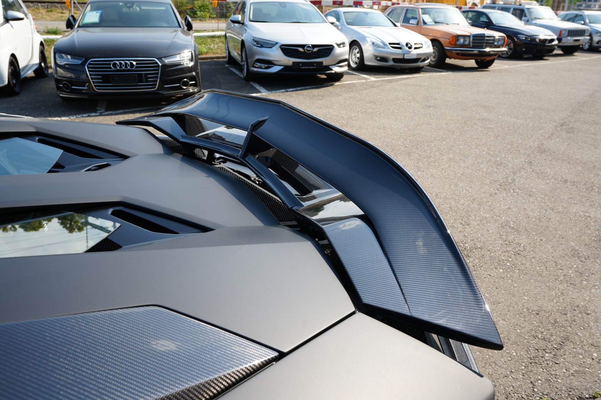 LAMBORGHINI Aventador S LP740-4 Roadster E-Gear-image-13