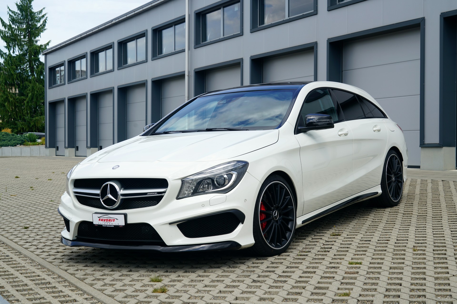 MERCEDES-BENZ CLA Shooting Brake 45 AMG 4Matic Speedshift (CH)