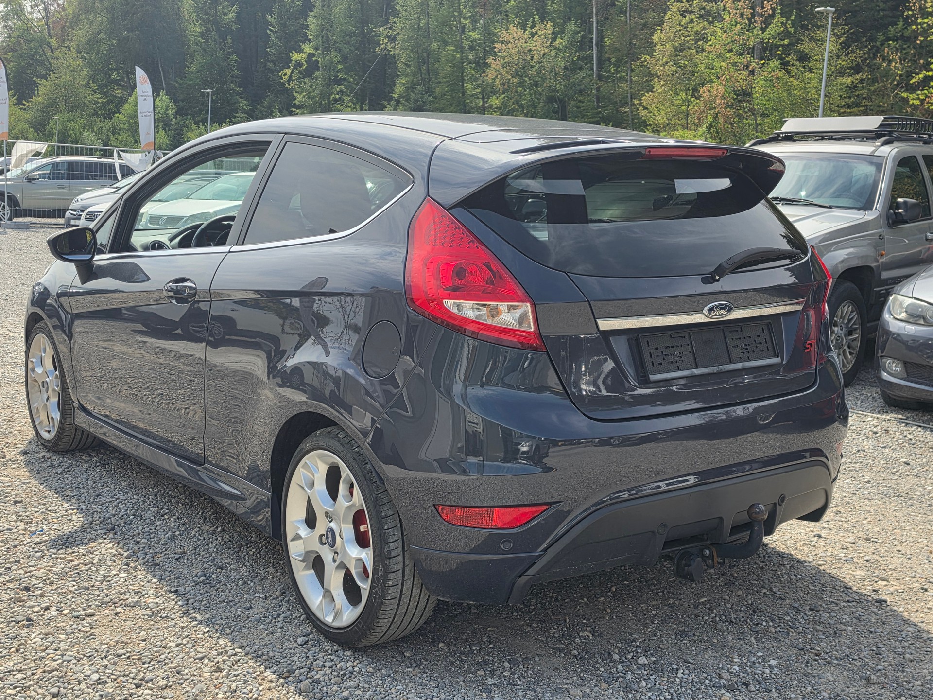 FORD Fiesta 1.6 16V Titanium-showroom-element-2