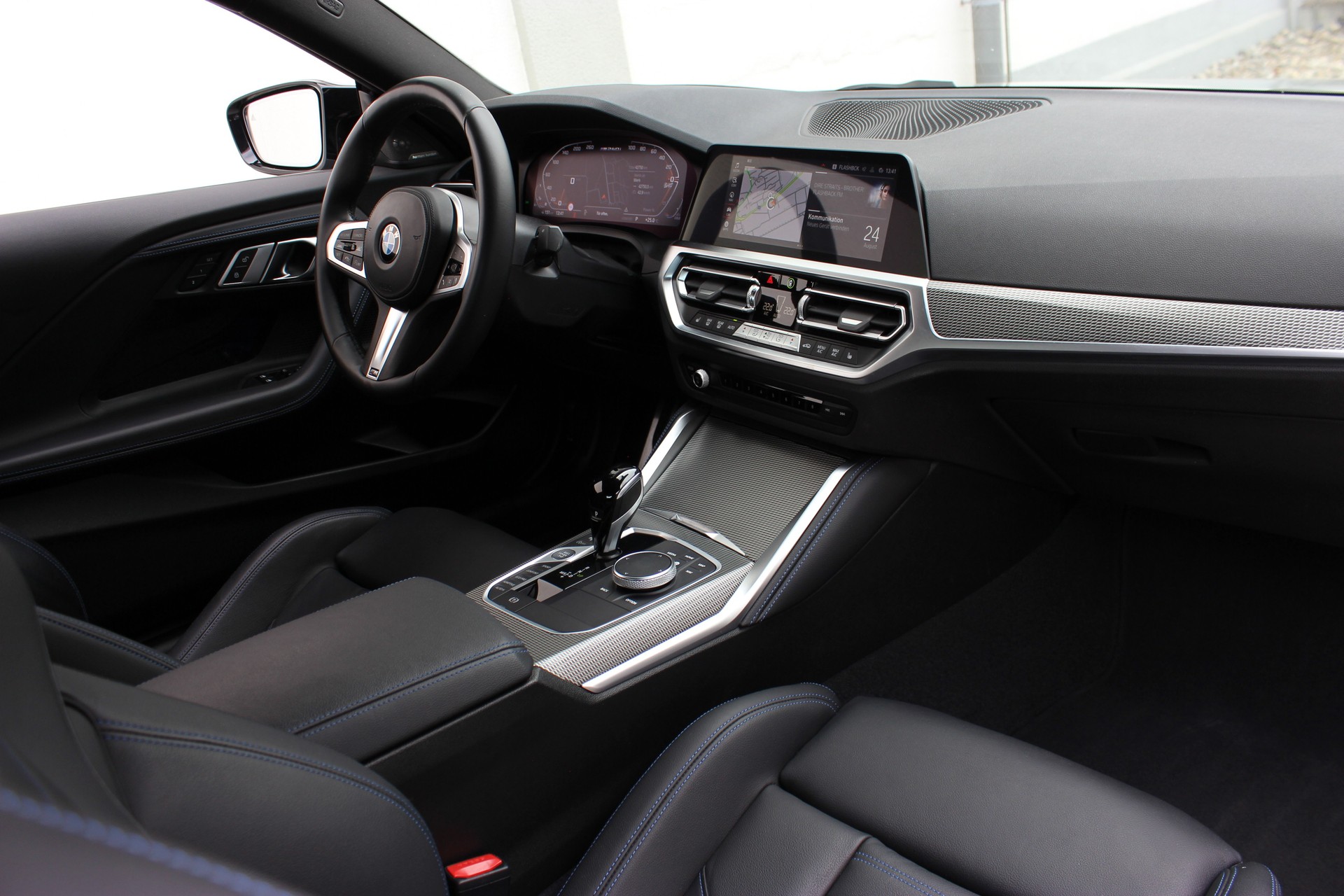 BMW M240i xDrive BROOKLYN GRAU METALLIC *M SPORTSITZE*-showroom-element-3