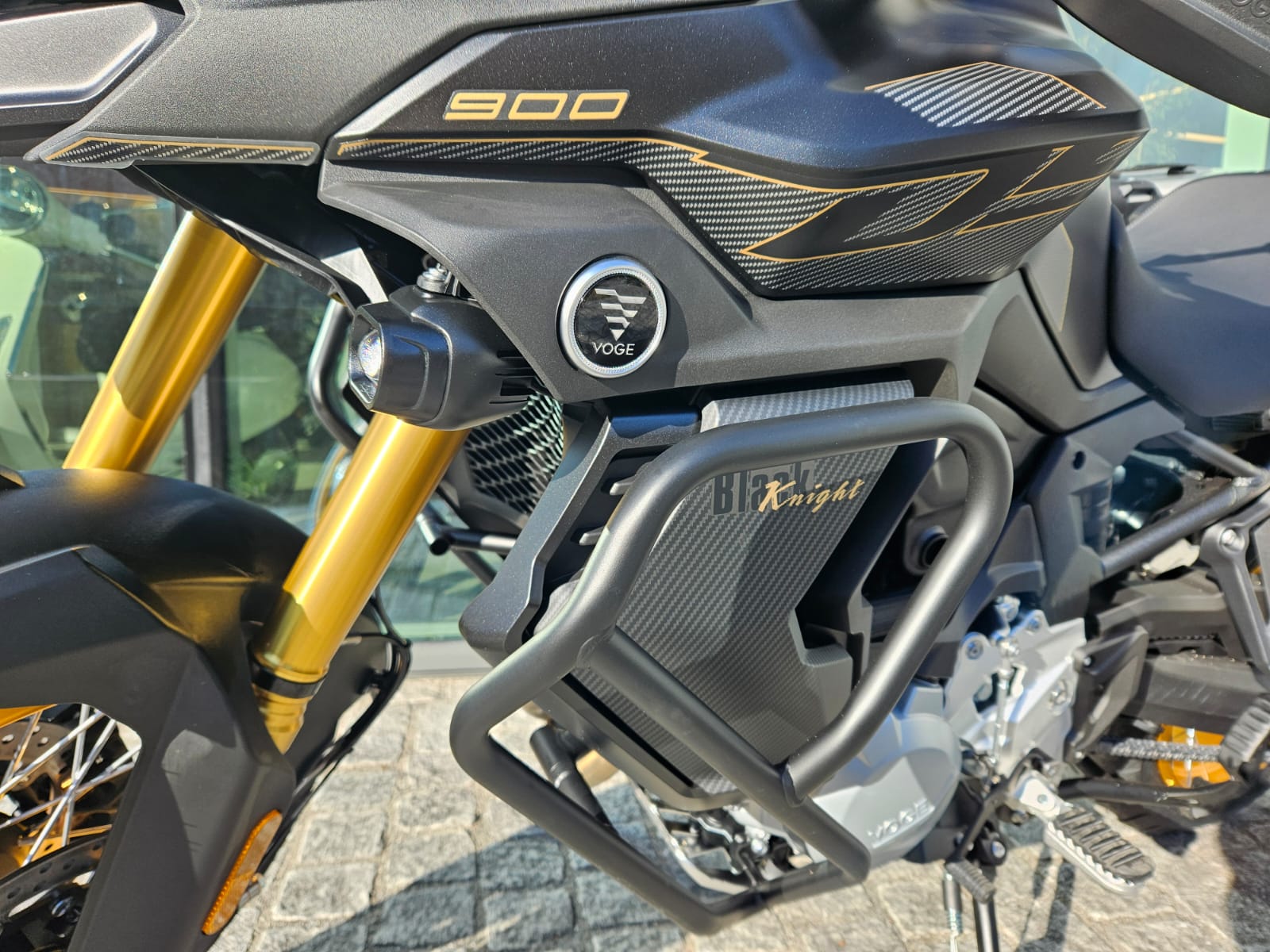VOGE 900 DSX Black Knight-image-6