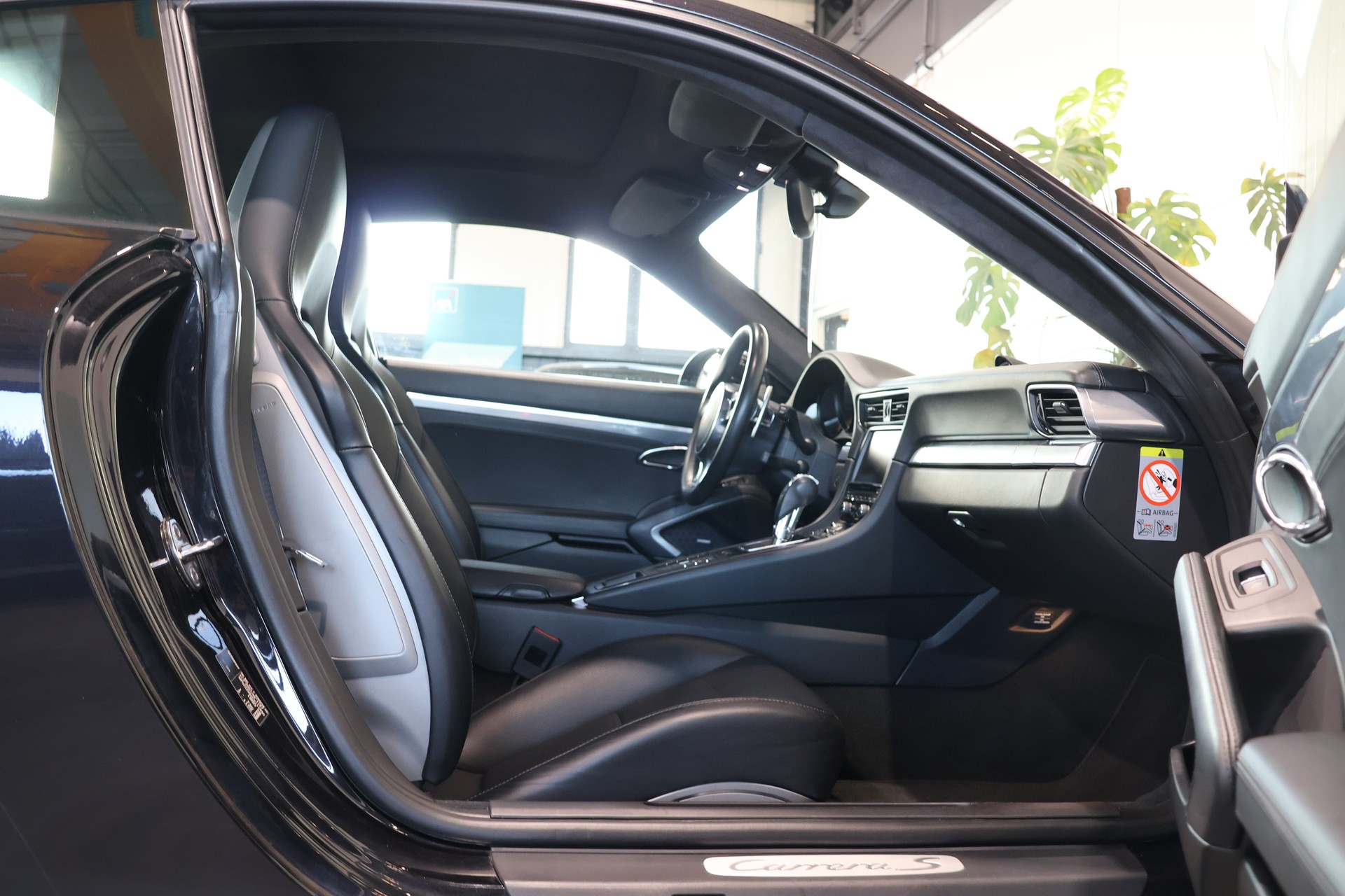 PORSCHE 911 Carrera S PDK-image-12