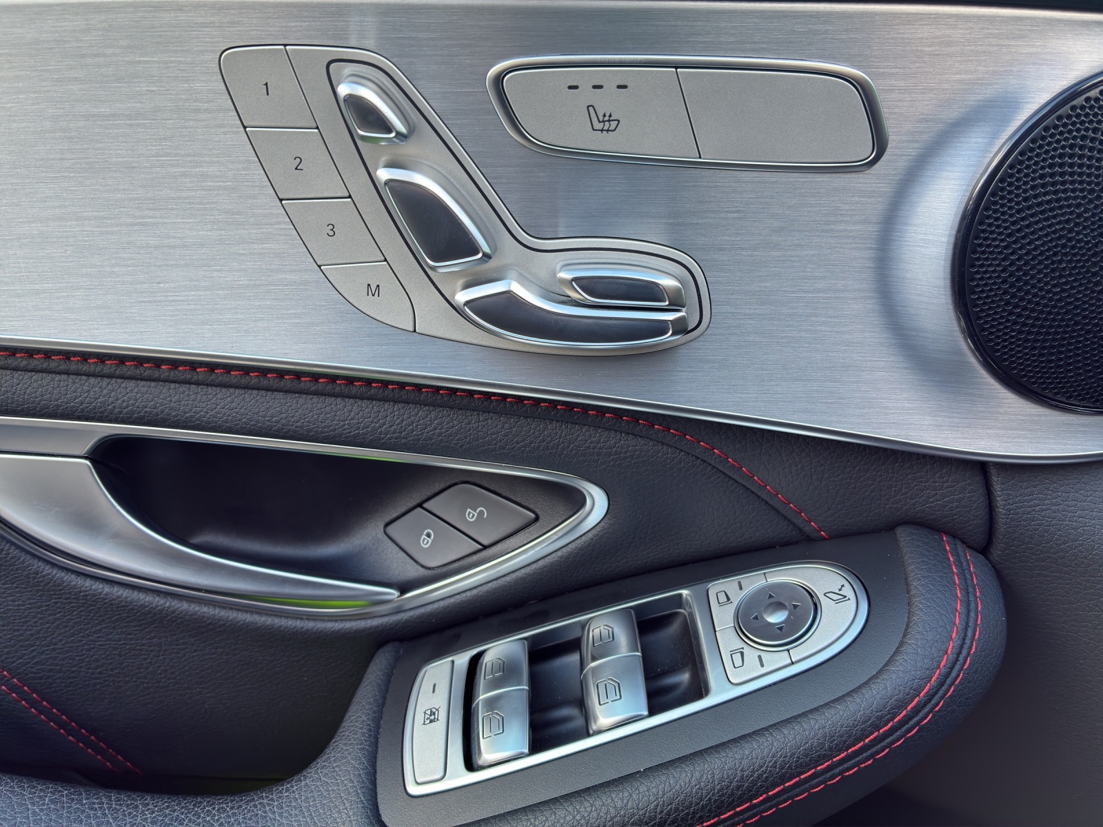 MERCEDES-BENZ C 450 AMG 4matic Kombi-image-11