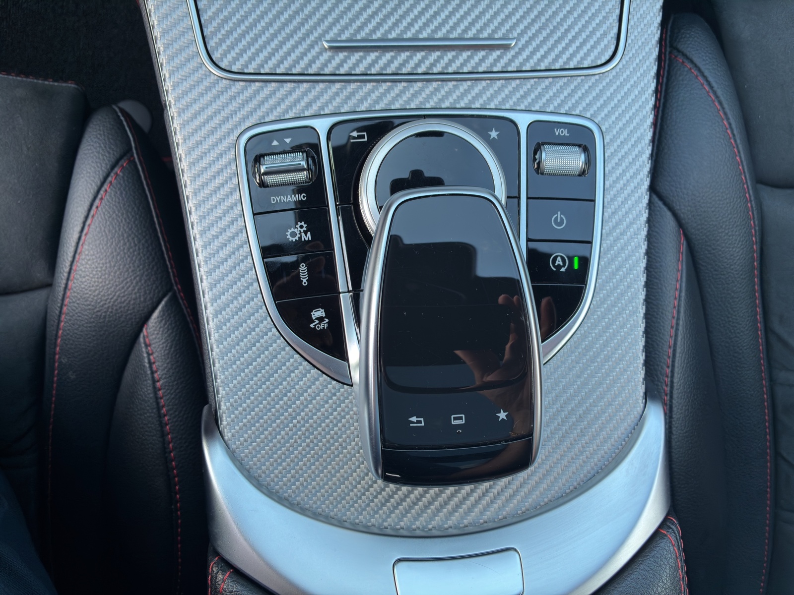 MERCEDES-BENZ C 450 AMG 4matic Kombi-image-16