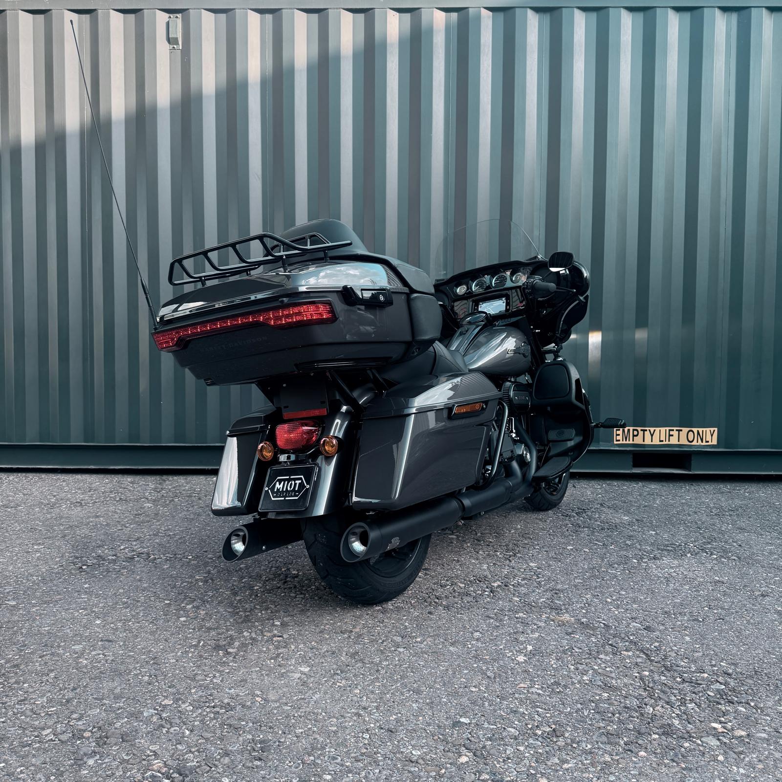 HARLEY-DAVIDSON FLHTK Electra Glide Ultra Limited Black Finish114-image-10