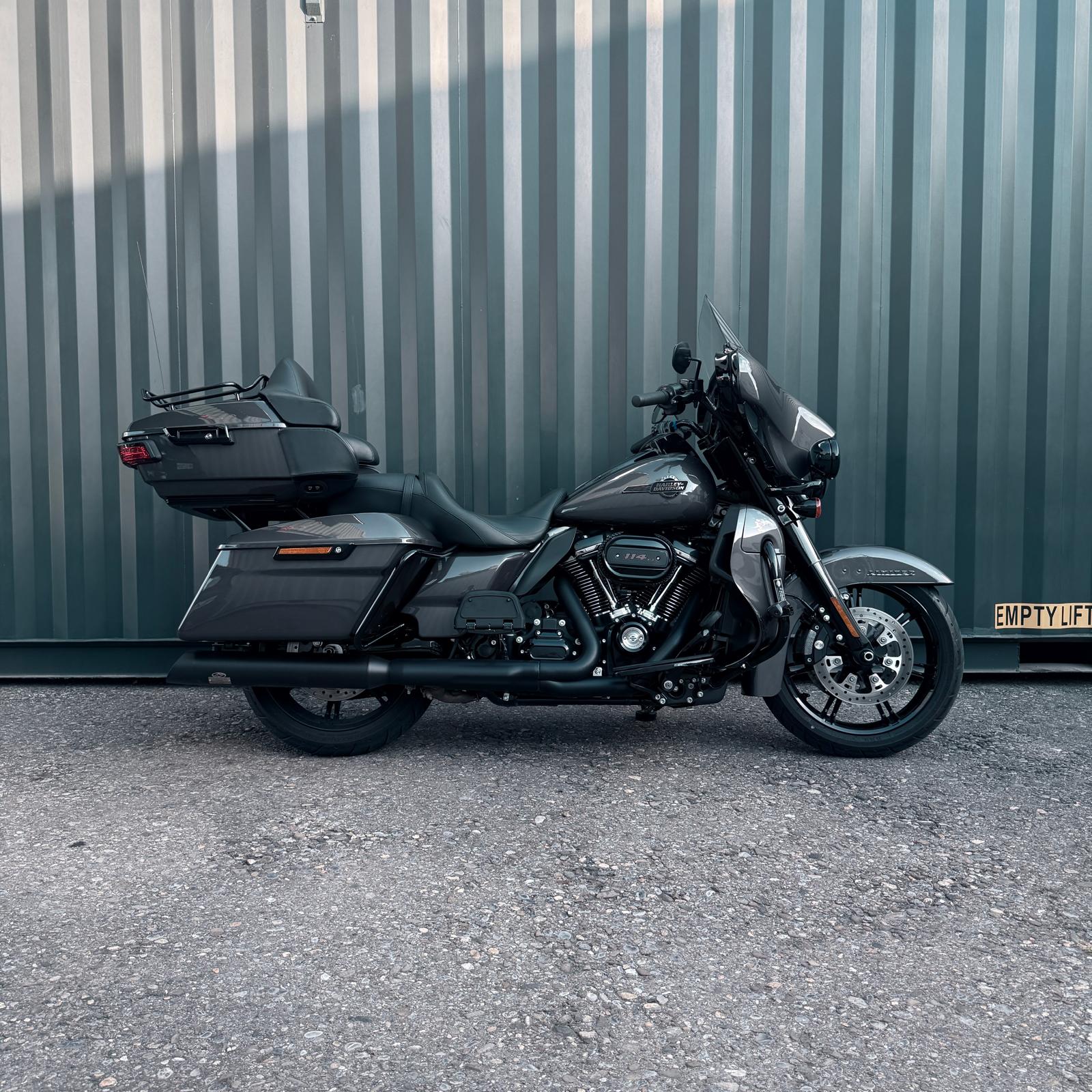 HARLEY-DAVIDSON FLHTK Electra Glide Ultra Limited Black Finish114-image-0