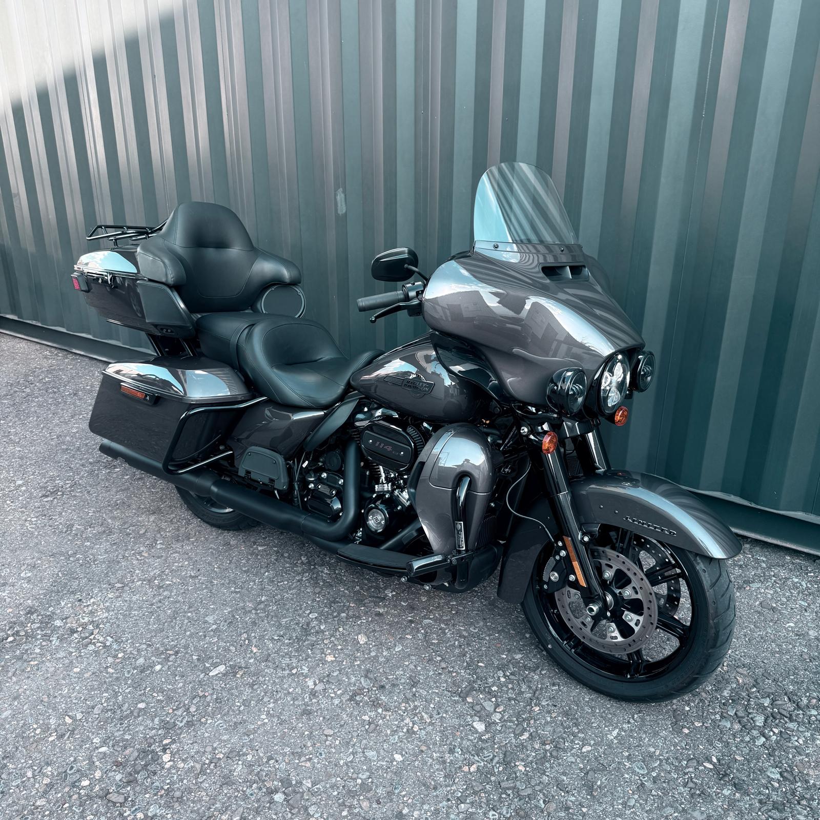 HARLEY-DAVIDSON FLHTK Electra Glide Ultra Limited Black Finish114-image-4