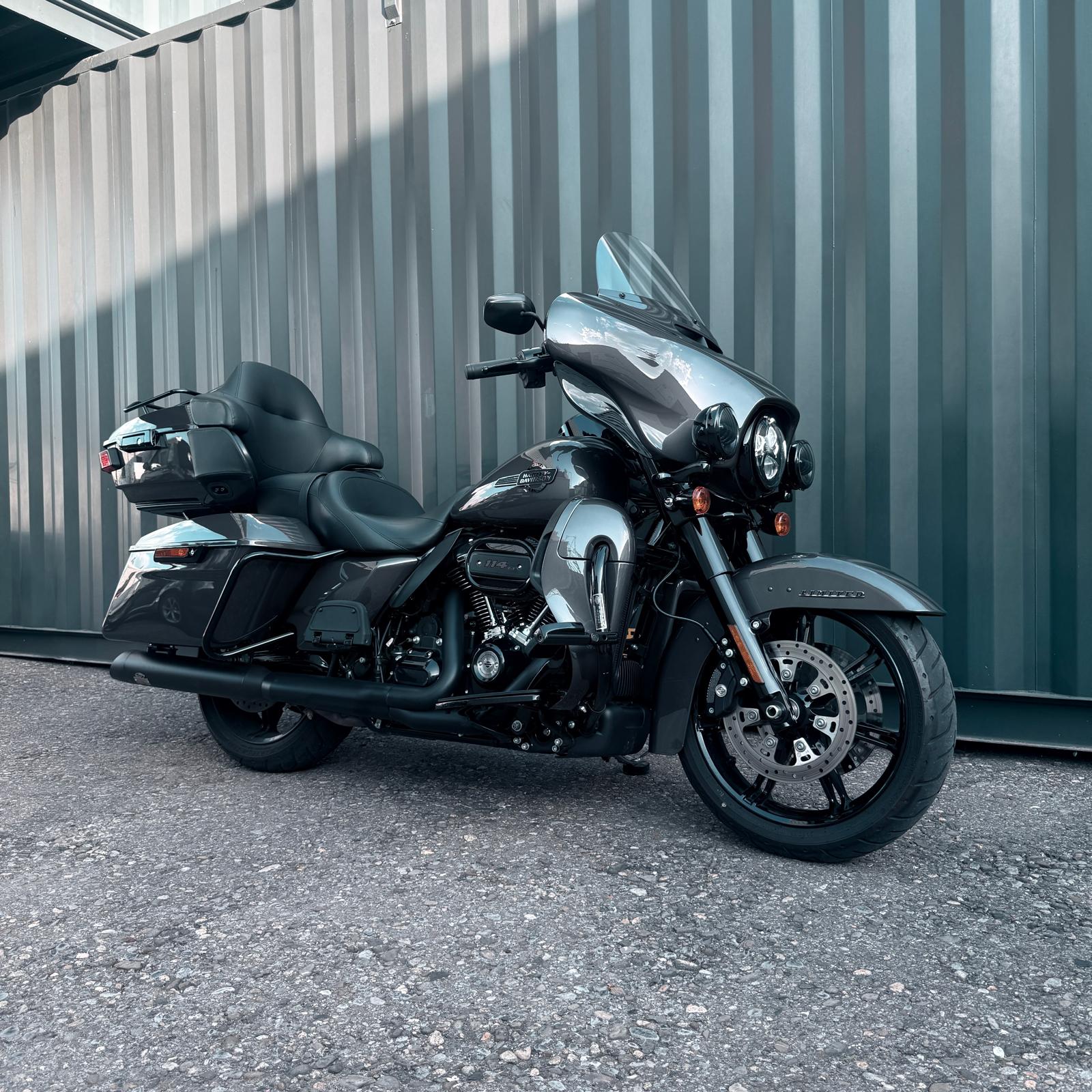 HARLEY-DAVIDSON FLHTK Electra Glide Ultra Limited Black Finish114-image-1