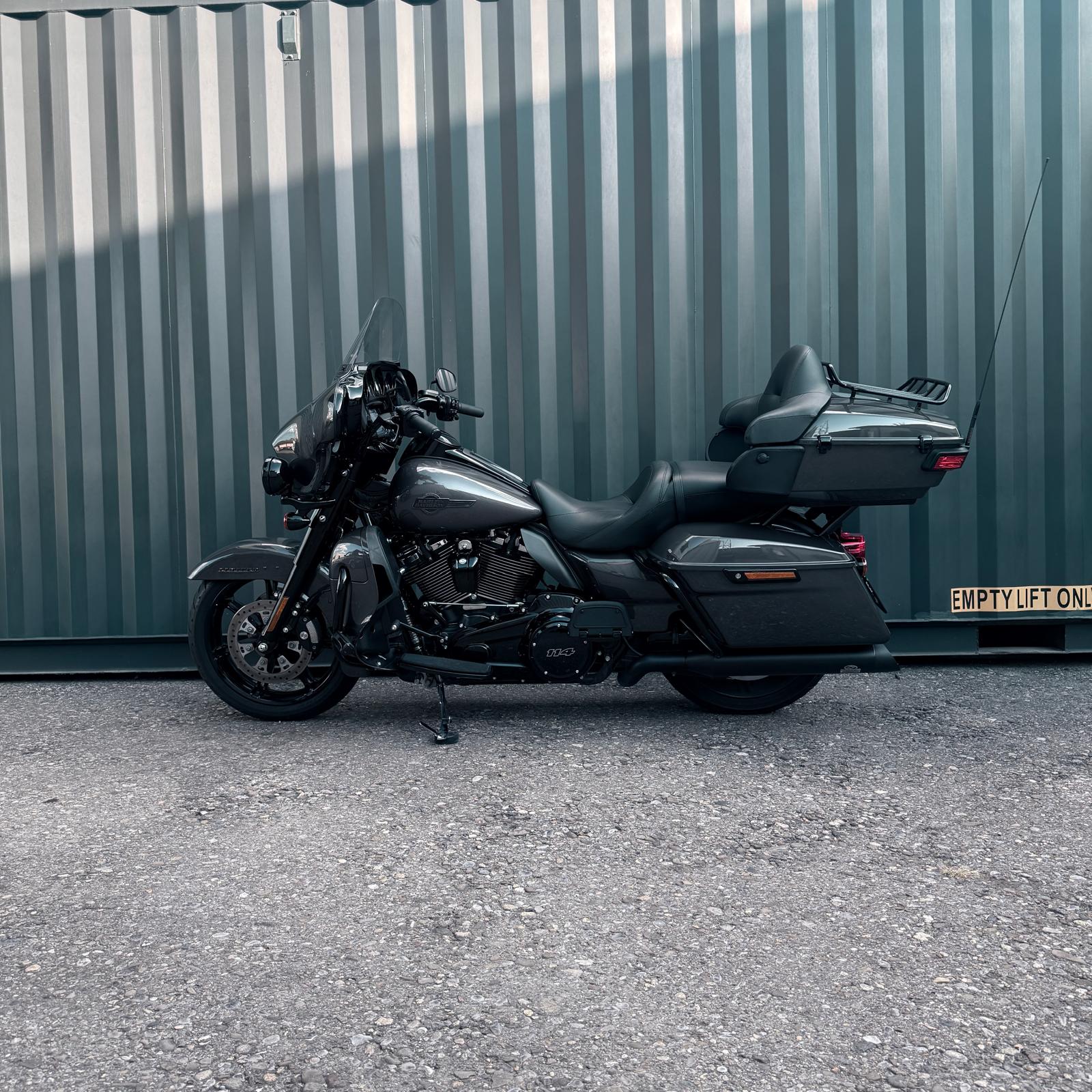 HARLEY-DAVIDSON FLHTK Electra Glide Ultra Limited Black Finish114-image-2