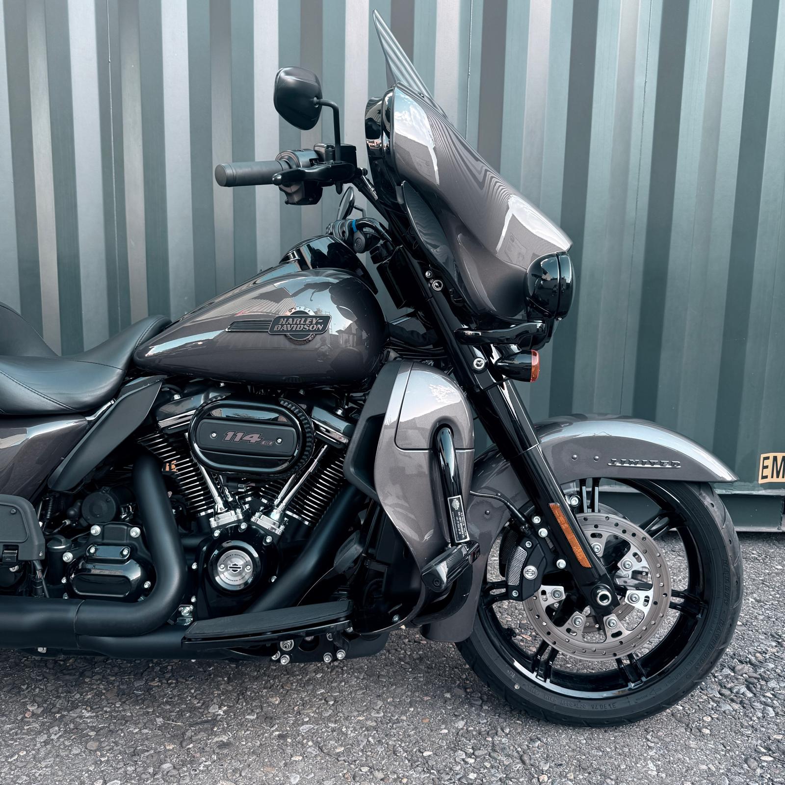 HARLEY-DAVIDSON FLHTK Electra Glide Ultra Limited Black Finish114-image-3