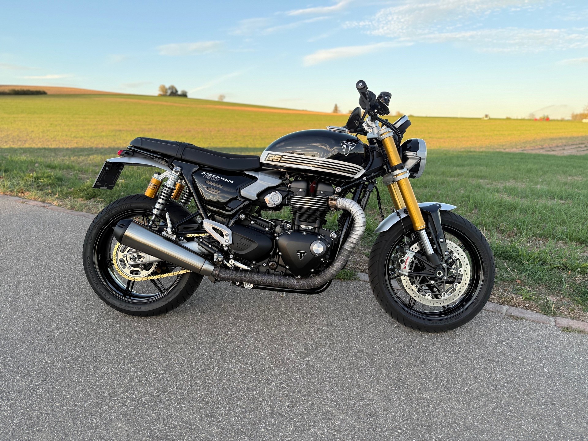 TRIUMPH Speed Twin 1200 RS-image-1
