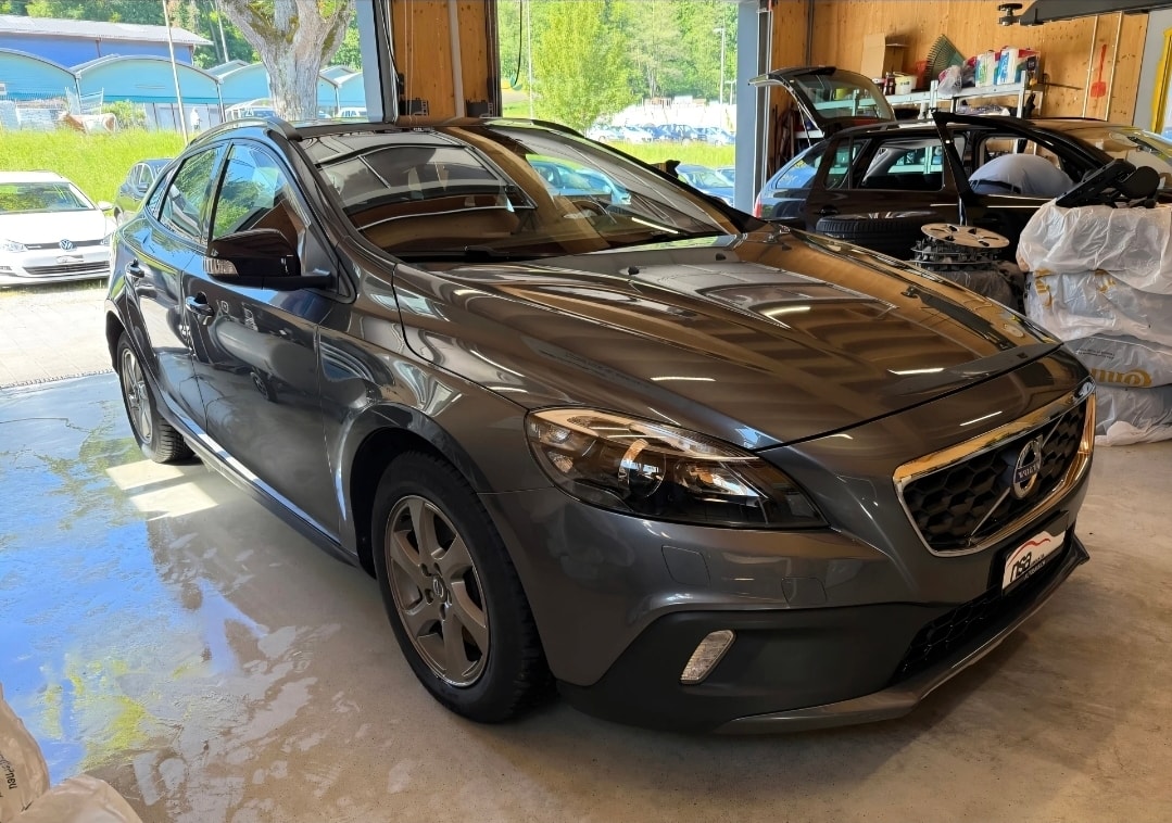 VOLVO V40 Cross Country T4 2.0 AWD Family Ed. Geartr.-showroom-element-2