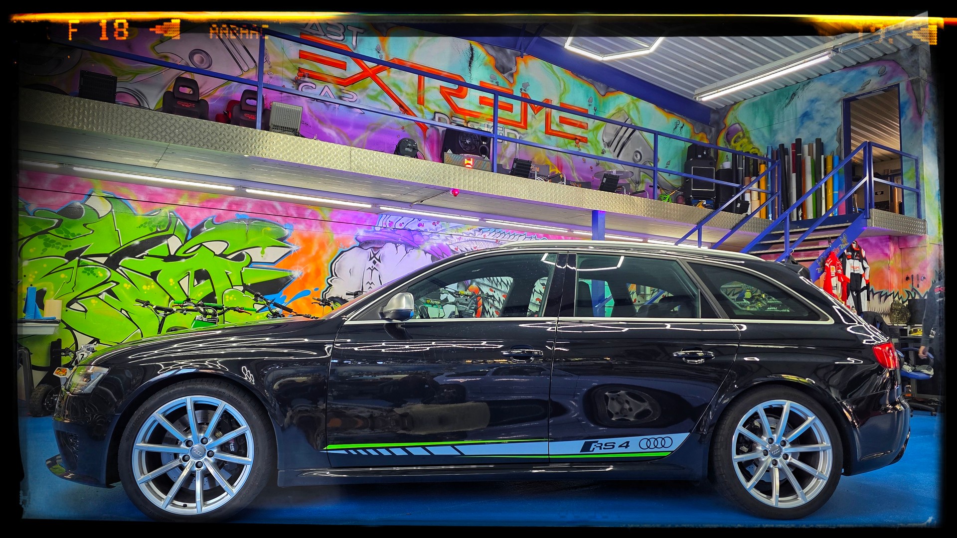 AUDI RS4 Avant 4.2 FSI V8 quattro S-tronic-showroom-element-1