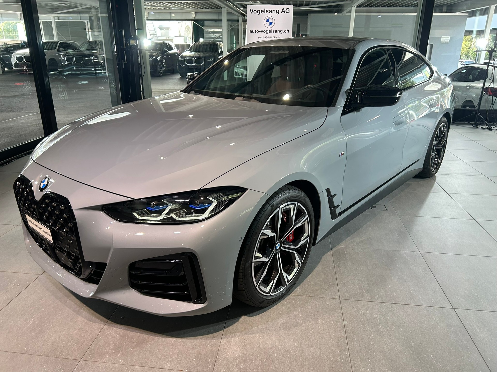 BMW M440i xDrive 48V Gran Coupé Steptronic-showroom-element-2