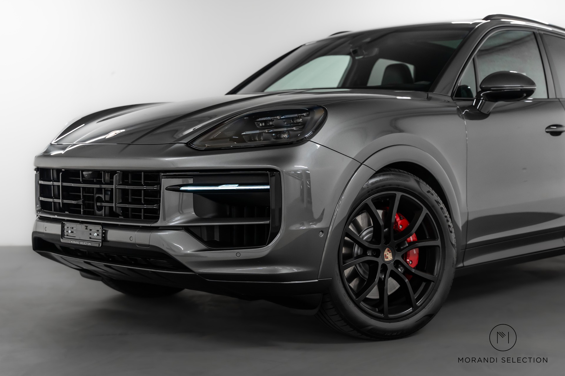 PORSCHE Cayenne 4.0 V8 GTS-showroom-element-3