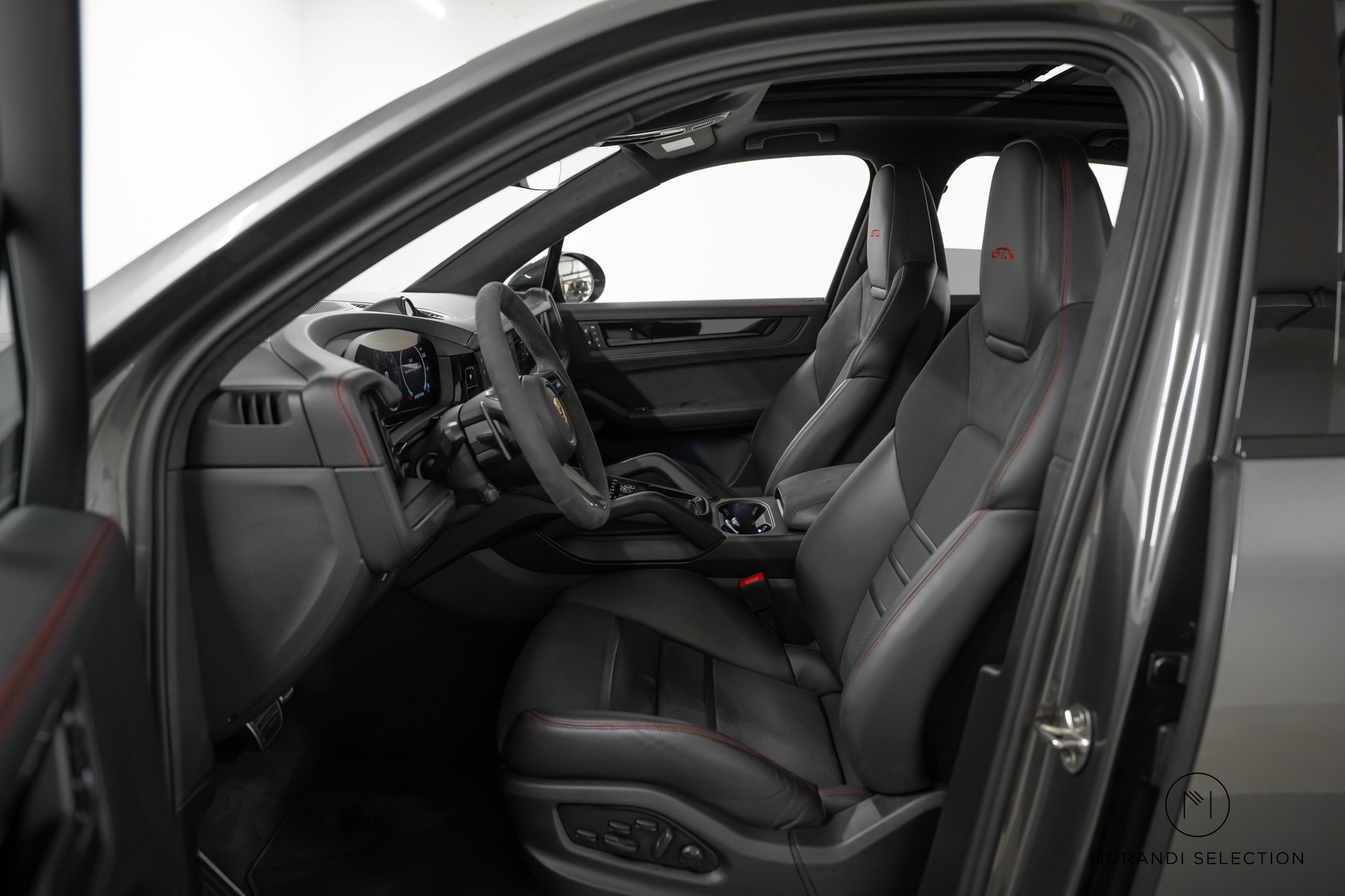 PORSCHE Cayenne 4.0 V8 GTS-image-13